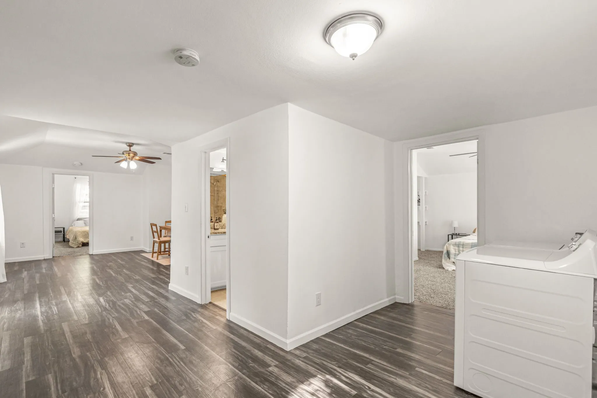Single Family Residence For Sale in Denton County , 710 W Willow Street, Sanger, Texas 76266, 3 Bedrooms, 2 Bathrooms, 2 Garage spaces, 1,458 Sqft, built in 1980, Preowned, Price $285,000, mls#21092225, Real Estate Agent in Sanger, Homes For Sale in Denton county, Homes For Sale in Sanger, Realtor in Sanger Texas, Real Estate Brokerage Independent Realty Texas, Luminita Cordes Realtor