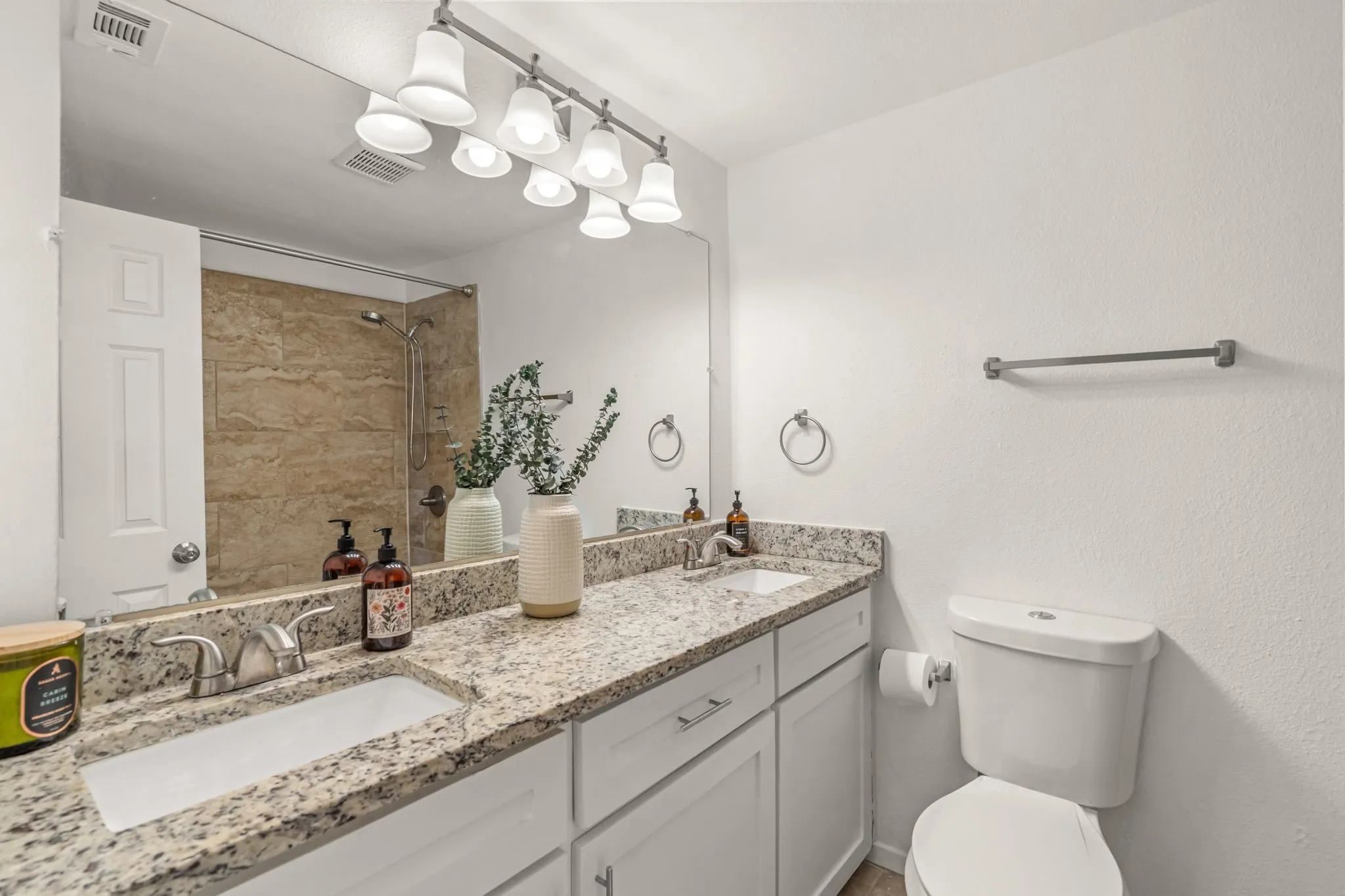 Single Family Residence For Sale in Denton County , 710 W Willow Street, Sanger, Texas 76266, 3 Bedrooms, 2 Bathrooms, 2 Garage spaces, 1,458 Sqft, built in 1980, Preowned, Price $285,000, mls#21092225, Real Estate Agent in Sanger, Homes For Sale in Denton county, Homes For Sale in Sanger, Realtor in Sanger Texas, Real Estate Brokerage Independent Realty Texas, Luminita Cordes Realtor