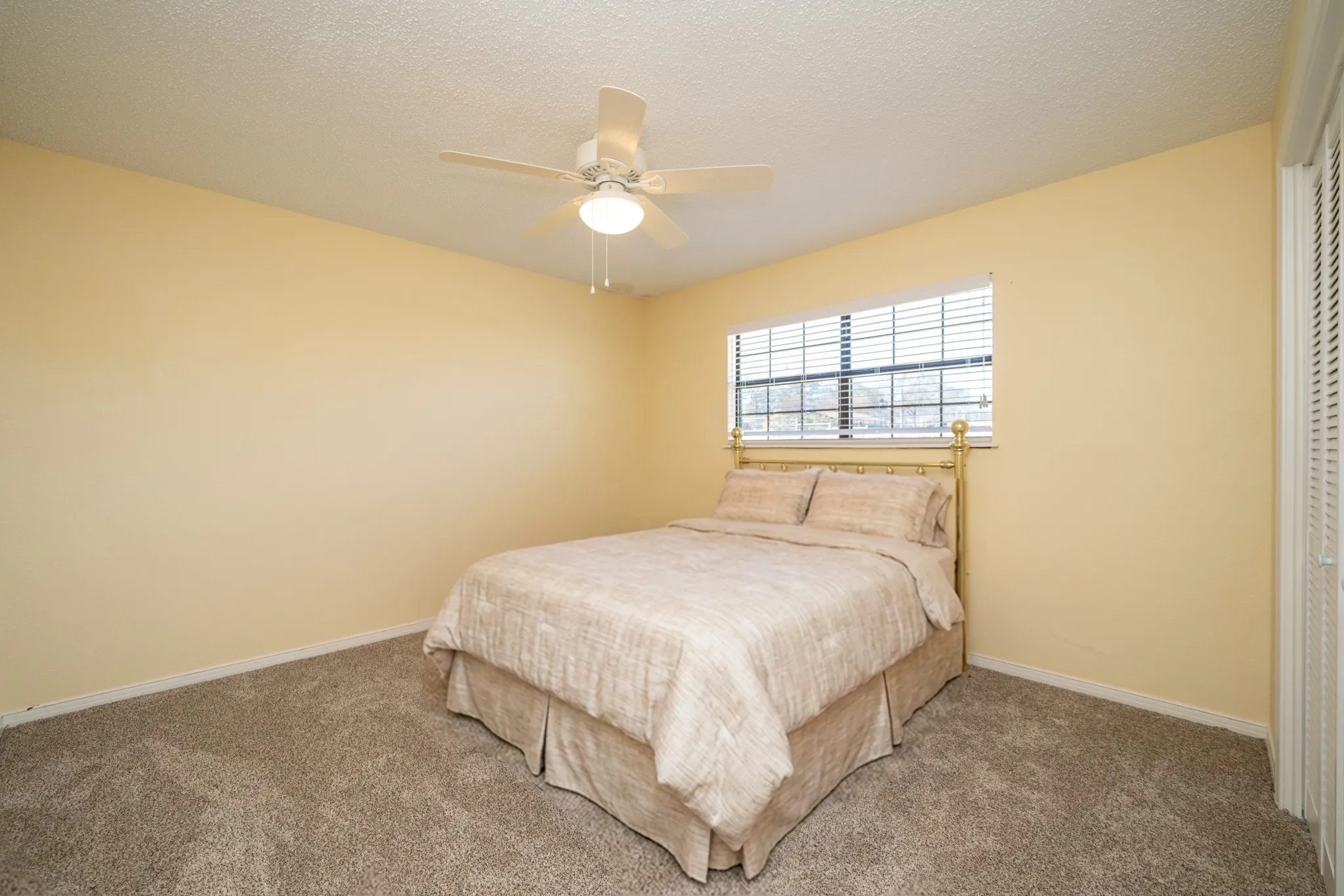 Single Family Residence For Sale in Gregg County , 2801 Northridge Drive, Longview, Texas 75605, 5 Bedroom, 3 Bathroom, 1 Garage spaces, 3,140 Sqft, built in 1983, Preowned, mls#21089664, Real Estate Agent in Longview, Homes For Sale in Gregg county, Homes For Sale in Longview, Realtor in Longview Texas, Real Estate Brokerage Independent Realty Texas, Luminita Cordes Realtor