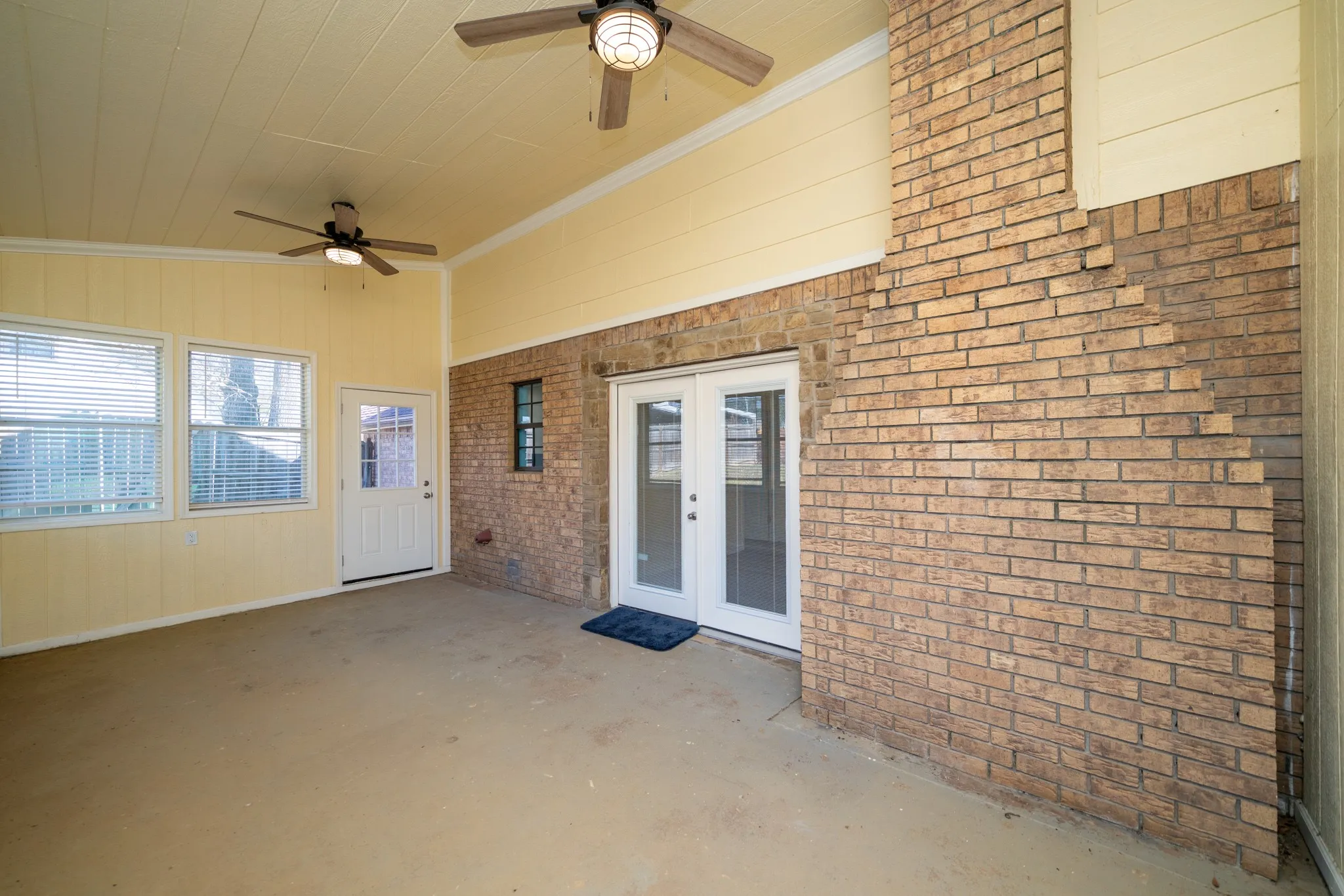 Single Family Residence For Sale in Gregg County , 2801 Northridge Drive, Longview, Texas 75605, 5 Bedroom, 3 Bathroom, 1 Garage spaces, 3,140 Sqft, built in 1983, Preowned, mls#21089664, Real Estate Agent in Longview, Homes For Sale in Gregg county, Homes For Sale in Longview, Realtor in Longview Texas, Real Estate Brokerage Independent Realty Texas, Luminita Cordes Realtor