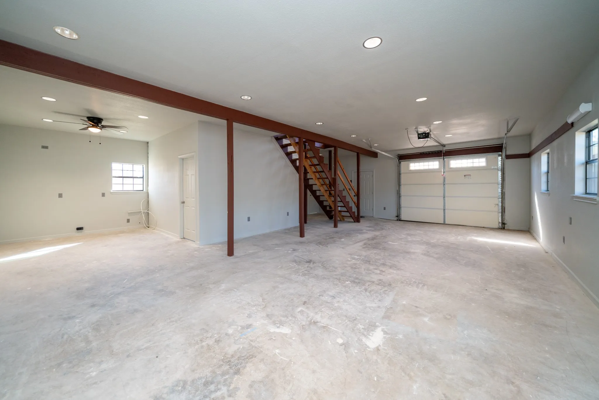 Single Family Residence For Sale in Gregg County , 2801 Northridge Drive, Longview, Texas 75605, 5 Bedroom, 3 Bathroom, 1 Garage spaces, 3,140 Sqft, built in 1983, Preowned, mls#21089664, Real Estate Agent in Longview, Homes For Sale in Gregg county, Homes For Sale in Longview, Realtor in Longview Texas, Real Estate Brokerage Independent Realty Texas, Luminita Cordes Realtor