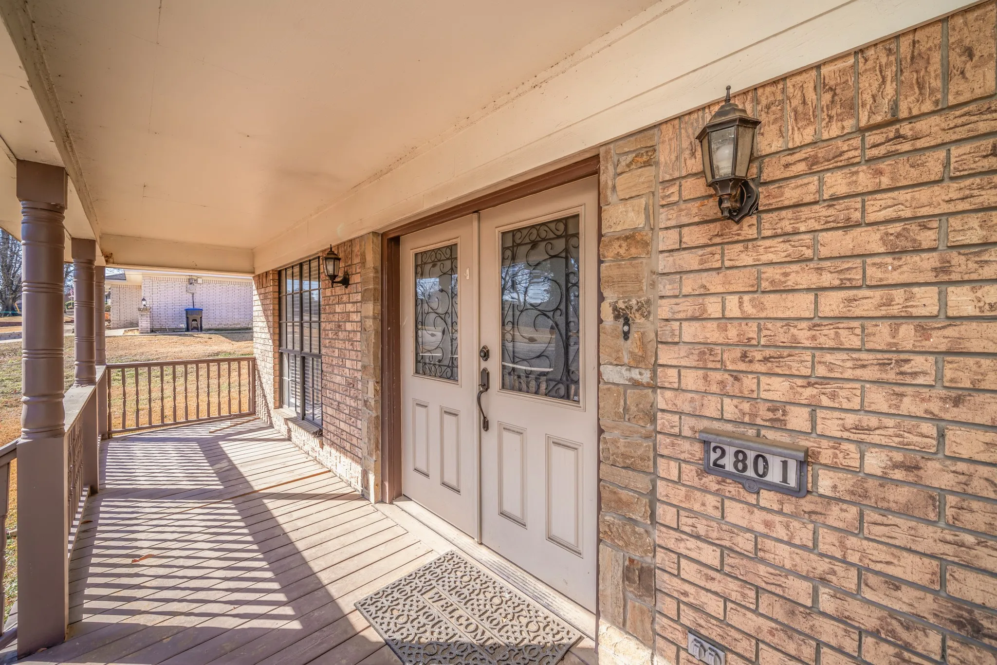 Single Family Residence For Sale in Gregg County , 2801 Northridge Drive, Longview, Texas 75605, 5 Bedroom, 3 Bathroom, 1 Garage spaces, 3,140 Sqft, built in 1983, Preowned, mls#21089664, Real Estate Agent in Longview, Homes For Sale in Gregg county, Homes For Sale in Longview, Realtor in Longview Texas, Real Estate Brokerage Independent Realty Texas, Luminita Cordes Realtor