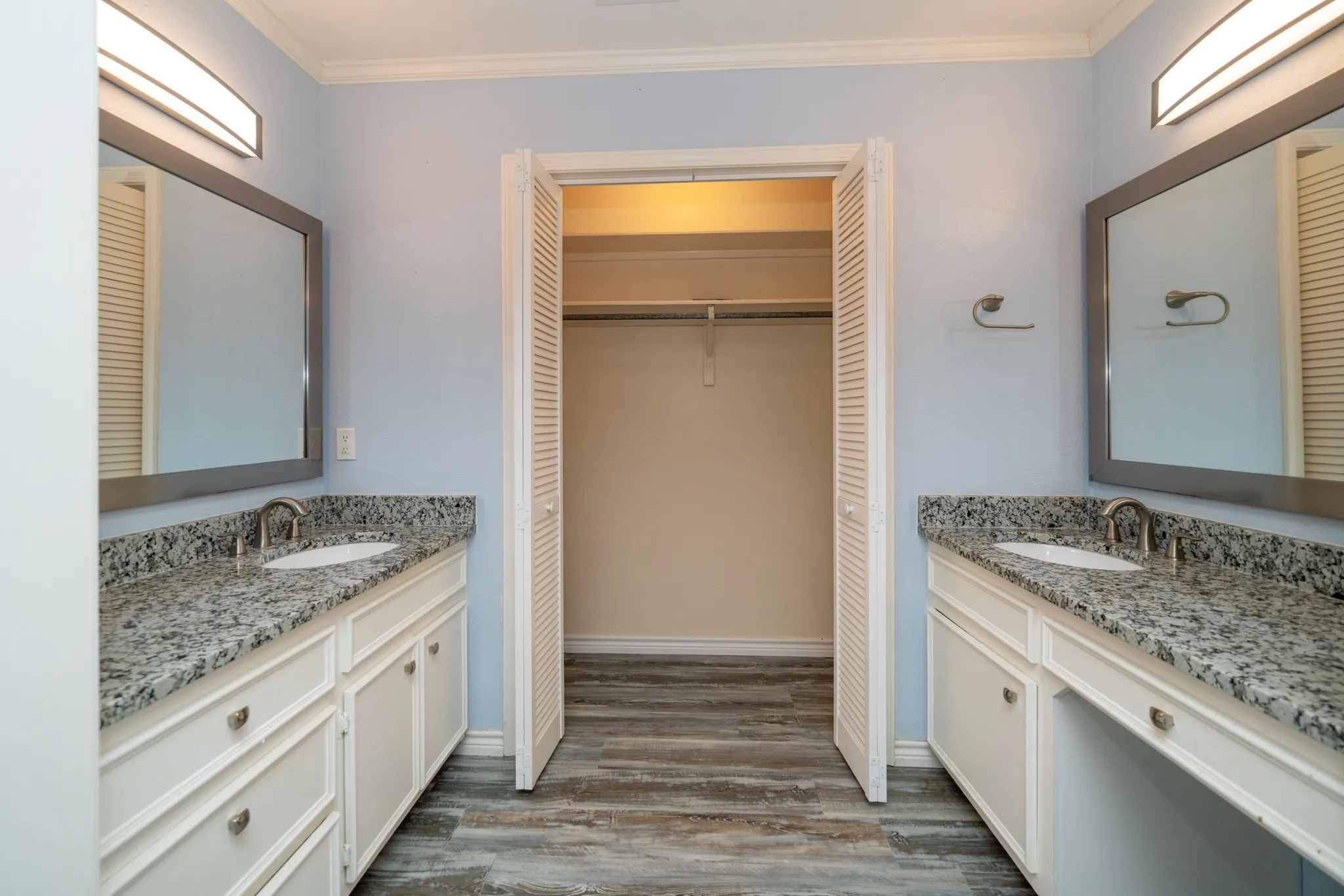 Single Family Residence For Sale in Gregg County , 2801 Northridge Drive, Longview, Texas 75605, 5 Bedroom, 3 Bathroom, 1 Garage spaces, 3,140 Sqft, built in 1983, Preowned, mls#21089664, Real Estate Agent in Longview, Homes For Sale in Gregg county, Homes For Sale in Longview, Realtor in Longview Texas, Real Estate Brokerage Independent Realty Texas, Luminita Cordes Realtor