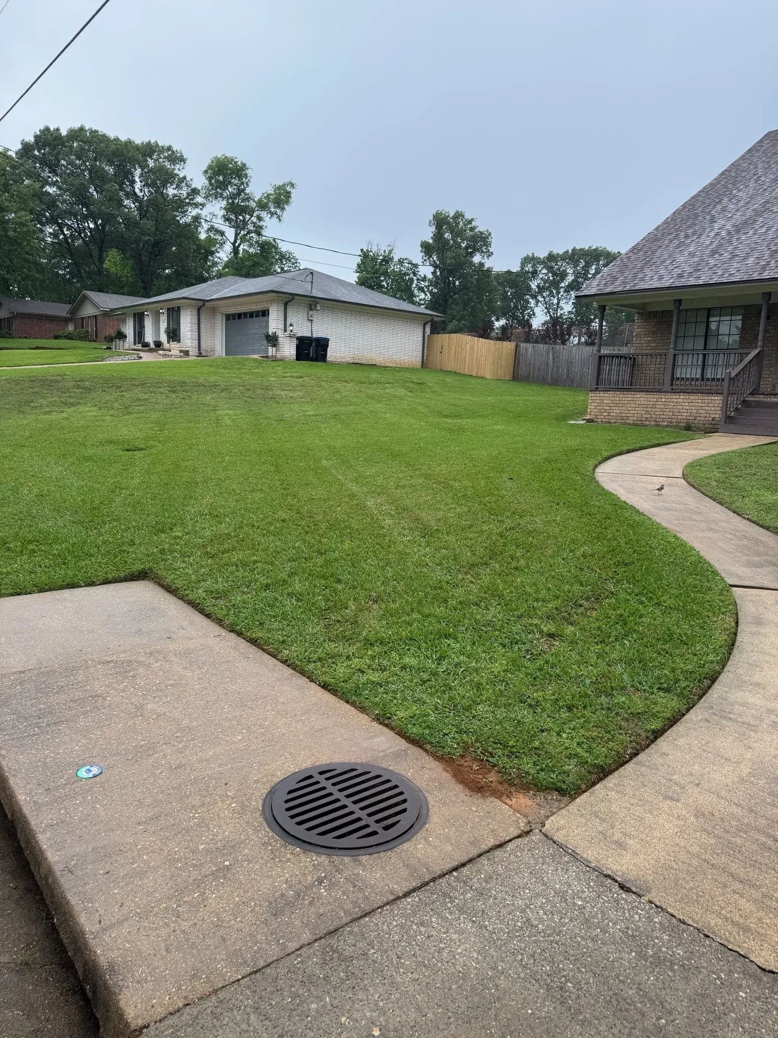 Single Family Residence For Sale in Gregg County , 2801 Northridge Drive, Longview, Texas 75605, 5 Bedroom, 3 Bathroom, 1 Garage spaces, 3,140 Sqft, built in 1983, Preowned, mls#21089664, Real Estate Agent in Longview, Homes For Sale in Gregg county, Homes For Sale in Longview, Realtor in Longview Texas, Real Estate Brokerage Independent Realty Texas, Luminita Cordes Realtor