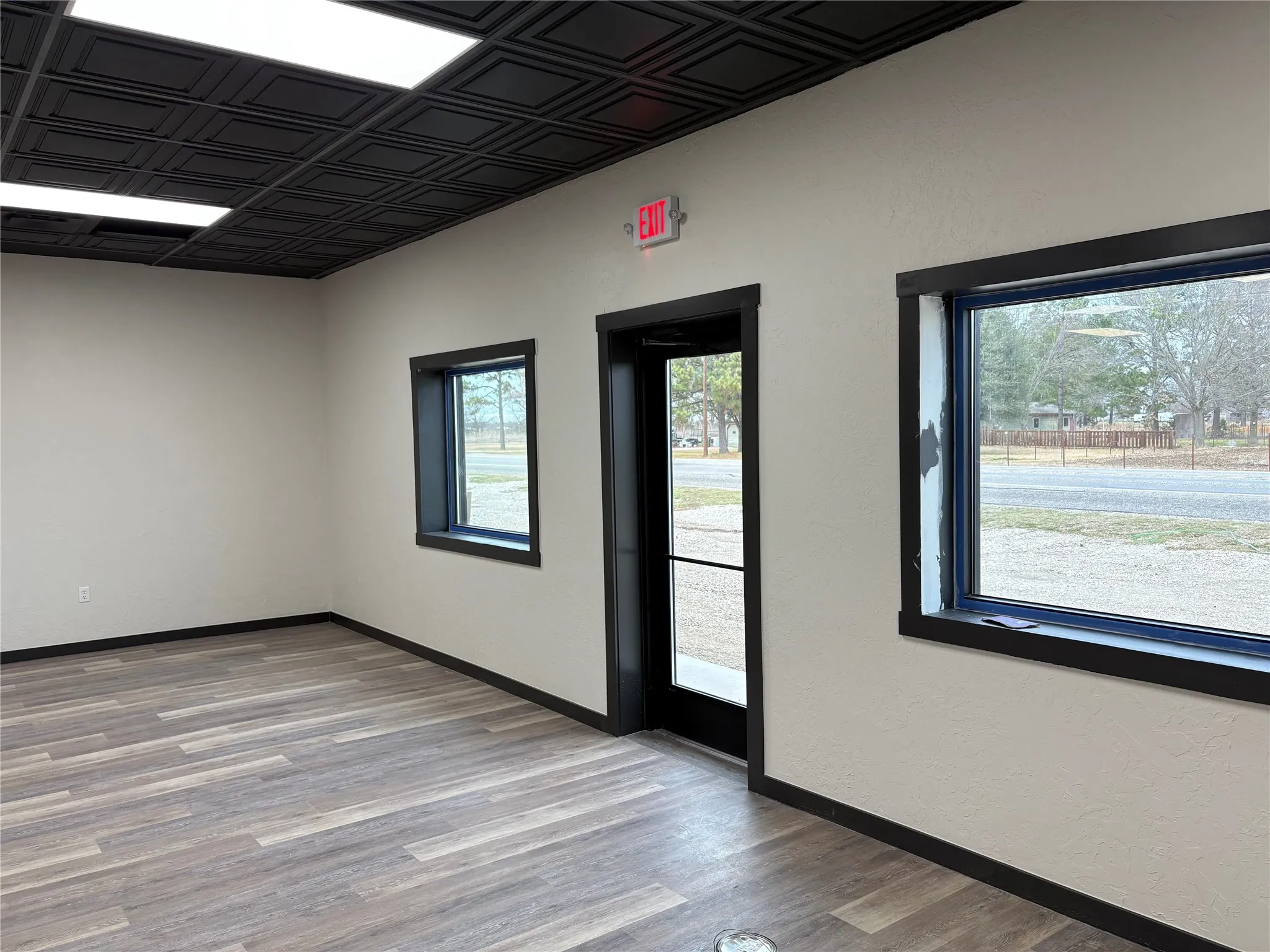 Business For Rent in Grayson County , 27790 State Highway 56 A, Whitesboro, Texas 76273, 0, 0, Garage spaces, 1,740 Sqft, built in 1963, Preowned, mls#21089812, Real Estate Agent in Whitesboro, Homes For Rent in Grayson county, Homes For Rent in Whitesboro, Realtor in Whitesboro Texas, Real Estate Brokerage Independent Realty Texas, Luminita Cordes Realtor