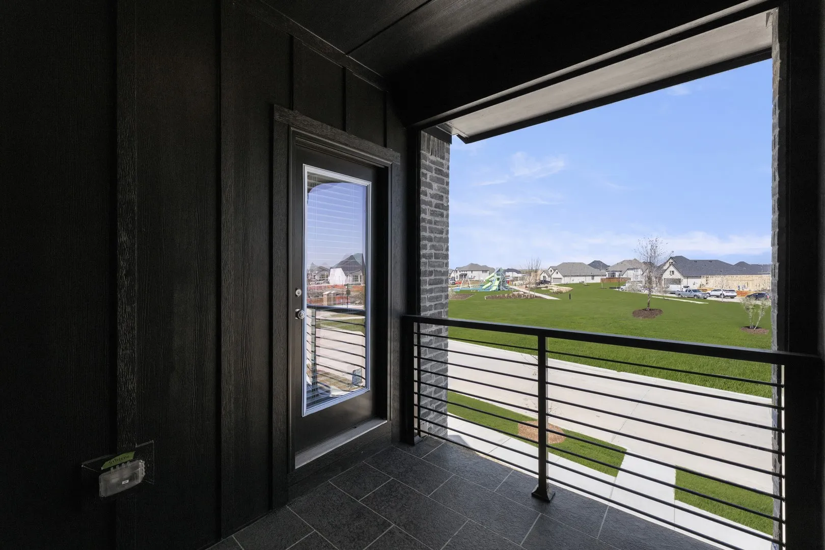 25. 3912 Keya - Balcony