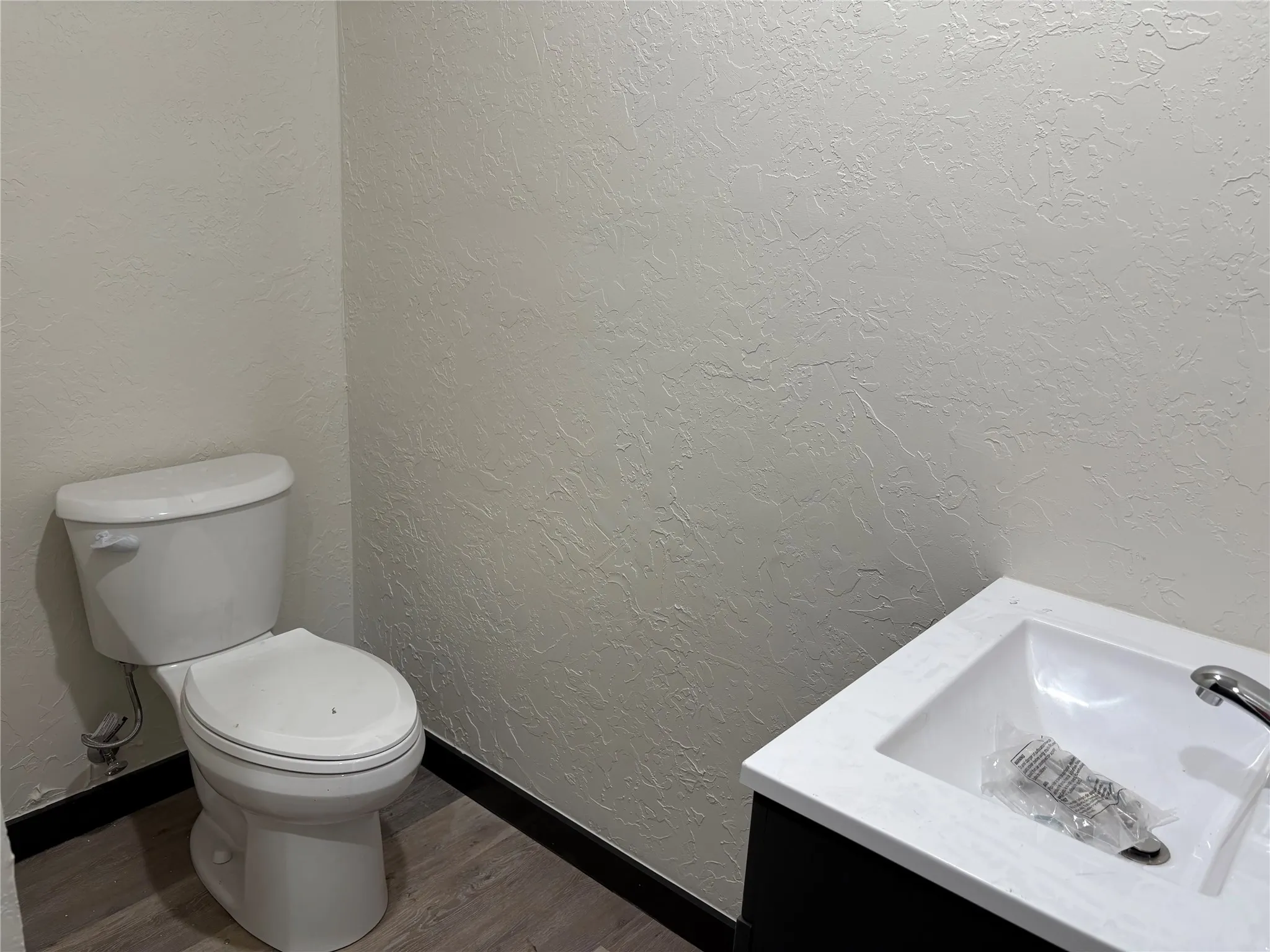 Business For Rent in Grayson County , 27790 State Highway 56 B, Whitesboro, Texas 76273, 0, 0, Garage spaces, 0 Sqft, built in 1963, Preowned, Price $1,725, mls#21092489, Real Estate Agent in Whitesboro, Homes For Rent in Grayson county, Homes For Rent in Whitesboro, Realtor in Whitesboro Texas, Real Estate Brokerage Independent Realty Texas, Luminita Cordes Realtor