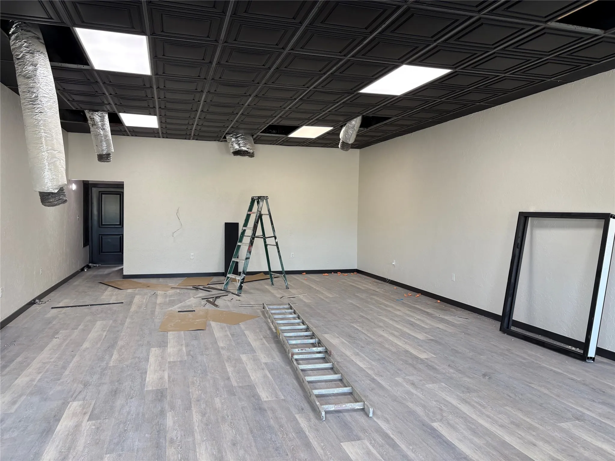 Business For Rent in Grayson County , 27790 State Highway 56 B, Whitesboro, Texas 76273, 0, 0, Garage spaces, 0 Sqft, built in 1963, Preowned, Price $1,725, mls#21092489, Real Estate Agent in Whitesboro, Homes For Rent in Grayson county, Homes For Rent in Whitesboro, Realtor in Whitesboro Texas, Real Estate Brokerage Independent Realty Texas, Luminita Cordes Realtor
