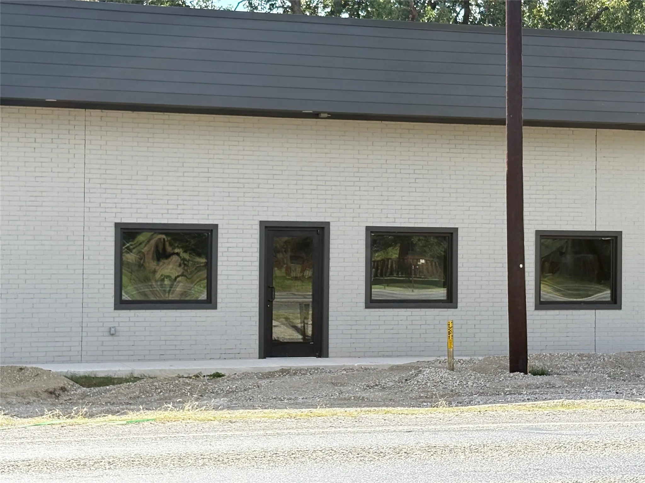 Business For Rent in Grayson County , 27790 State Highway 56 B, Whitesboro, Texas 76273, 0, 0, Garage spaces, 0 Sqft, built in 1963, Preowned, Price $1,725, mls#21092489, Real Estate Agent in Whitesboro, Homes For Rent in Grayson county, Homes For Rent in Whitesboro, Realtor in Whitesboro Texas, Real Estate Brokerage Independent Realty Texas, Luminita Cordes Realtor