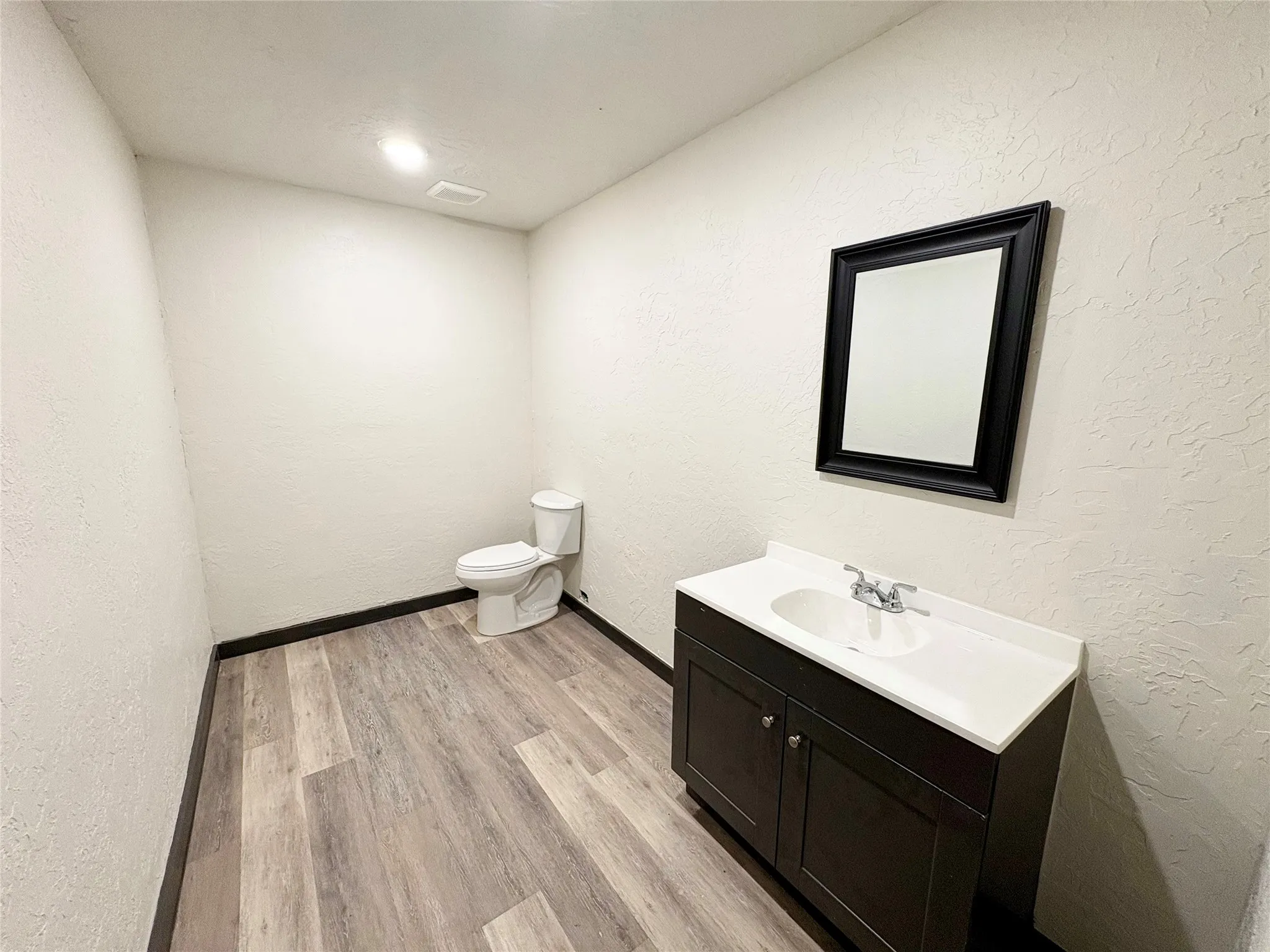 Business For Rent in Grayson County , 27790 State Highway 56 D, Whitesboro, Texas 76273, 0, 0, Garage spaces, 0 Sqft, built in 1963, Preowned, Price $2,325, mls#21092628, Real Estate Agent in Whitesboro, Homes For Rent in Grayson county, Homes For Rent in Whitesboro, Realtor in Whitesboro Texas, Real Estate Brokerage Independent Realty Texas, Luminita Cordes Realtor