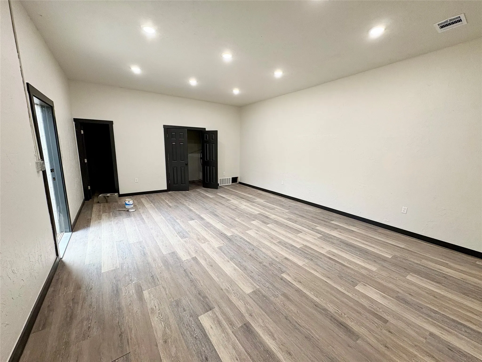 Business For Rent in Grayson County , 27790 State Highway 56 D, Whitesboro, Texas 76273, 0, 0, Garage spaces, 0 Sqft, built in 1963, Preowned, Price $2,325, mls#21092628, Real Estate Agent in Whitesboro, Homes For Rent in Grayson county, Homes For Rent in Whitesboro, Realtor in Whitesboro Texas, Real Estate Brokerage Independent Realty Texas, Luminita Cordes Realtor