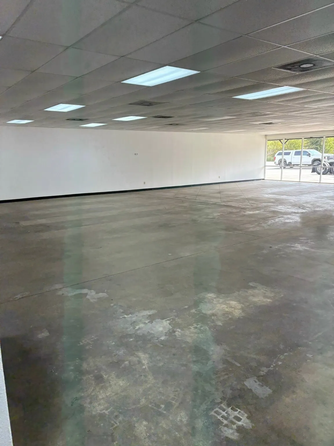Retail For Rent in Tarrant County , 420 Shelby Road, Everman, Texas 76140, 0, 0, Garage spaces, 3,600 Sqft, built in 2000, Preowned, mls#21092619, Real Estate Agent in Everman, Homes For Rent in Tarrant county, Homes For Rent in Everman, Realtor in Everman Texas, Real Estate Brokerage Independent Realty Texas, Luminita Cordes Realtor