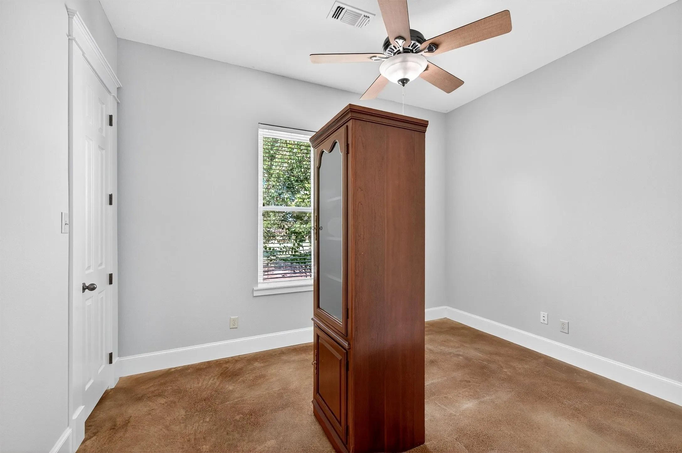 Single Family Residence For Sale in Grayson County , 2166 Old Southmayd Road, Sherman, Texas 75092, 3 Bedroom, 3 Bathroom, 2 Garage spaces, 2,542 Sqft, built in 2007, mls#21092720, Real Estate Agent in Sherman, Homes For Sale in Grayson county, Homes For Sale in Sherman, Realtor in Sherman Texas, Real Estate Brokerage Independent Realty Texas, Luminita Cordes Realtor