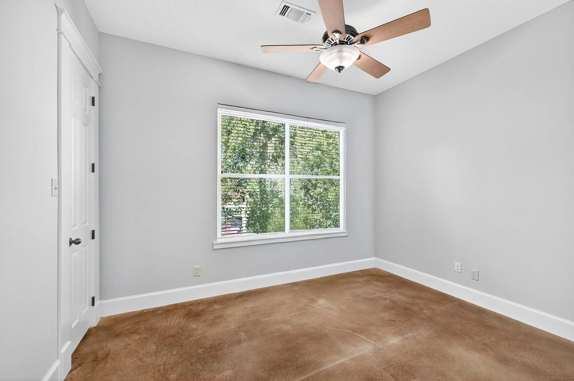 Single Family Residence For Sale in Grayson County , 2166 Old Southmayd Road, Sherman, Texas 75092, 3 Bedroom, 3 Bathroom, 2 Garage spaces, 2,542 Sqft, built in 2007, mls#21092720, Real Estate Agent in Sherman, Homes For Sale in Grayson county, Homes For Sale in Sherman, Realtor in Sherman Texas, Real Estate Brokerage Independent Realty Texas, Luminita Cordes Realtor