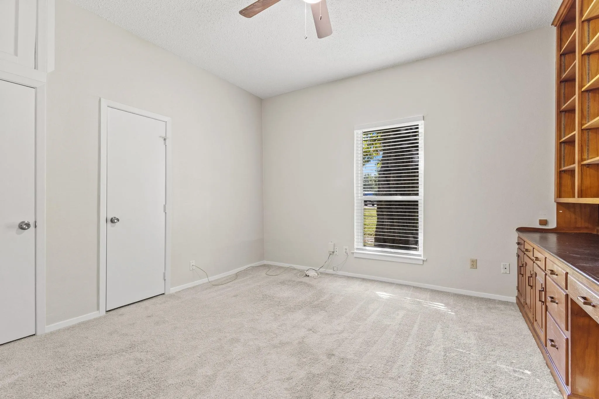 Single Family Residence For Sale in Grayson County , 904 S Gribble Street, Sherman, Texas 75090, 4 Bedroom, 2 Bathroom, Garage spaces, 1,630 Sqft, built in 1930, Preowned, mls#21091089, Real Estate Agent in Sherman, Homes For Sale in Grayson county, Homes For Sale in Sherman, Realtor in Sherman Texas, Real Estate Brokerage Independent Realty Texas, Luminita Cordes Realtor