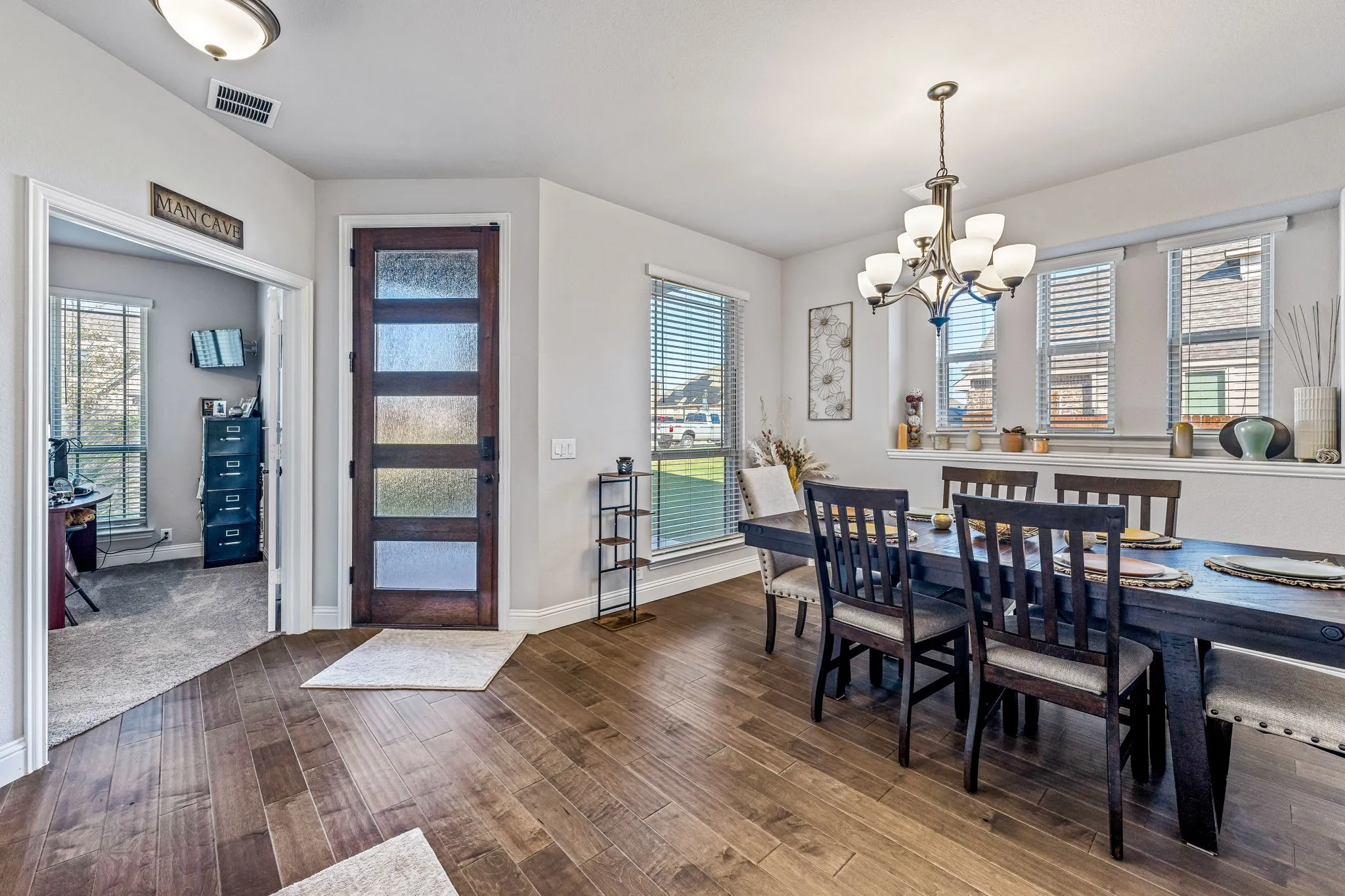 Single Family Residence For Sale in Johnson County , 12604 Eagles Bluff, Godley, Texas 76044, 4 Bedroom, 4 Bathroom, 3 Garage spaces, 3,441 Sqft, built in 2022, mls#21092405, Real Estate Agent in Godley, Homes For Sale in Johnson county, Homes For Sale in Godley, Realtor in Godley Texas, Real Estate Brokerage Independent Realty Texas, Luminita Cordes Realtor