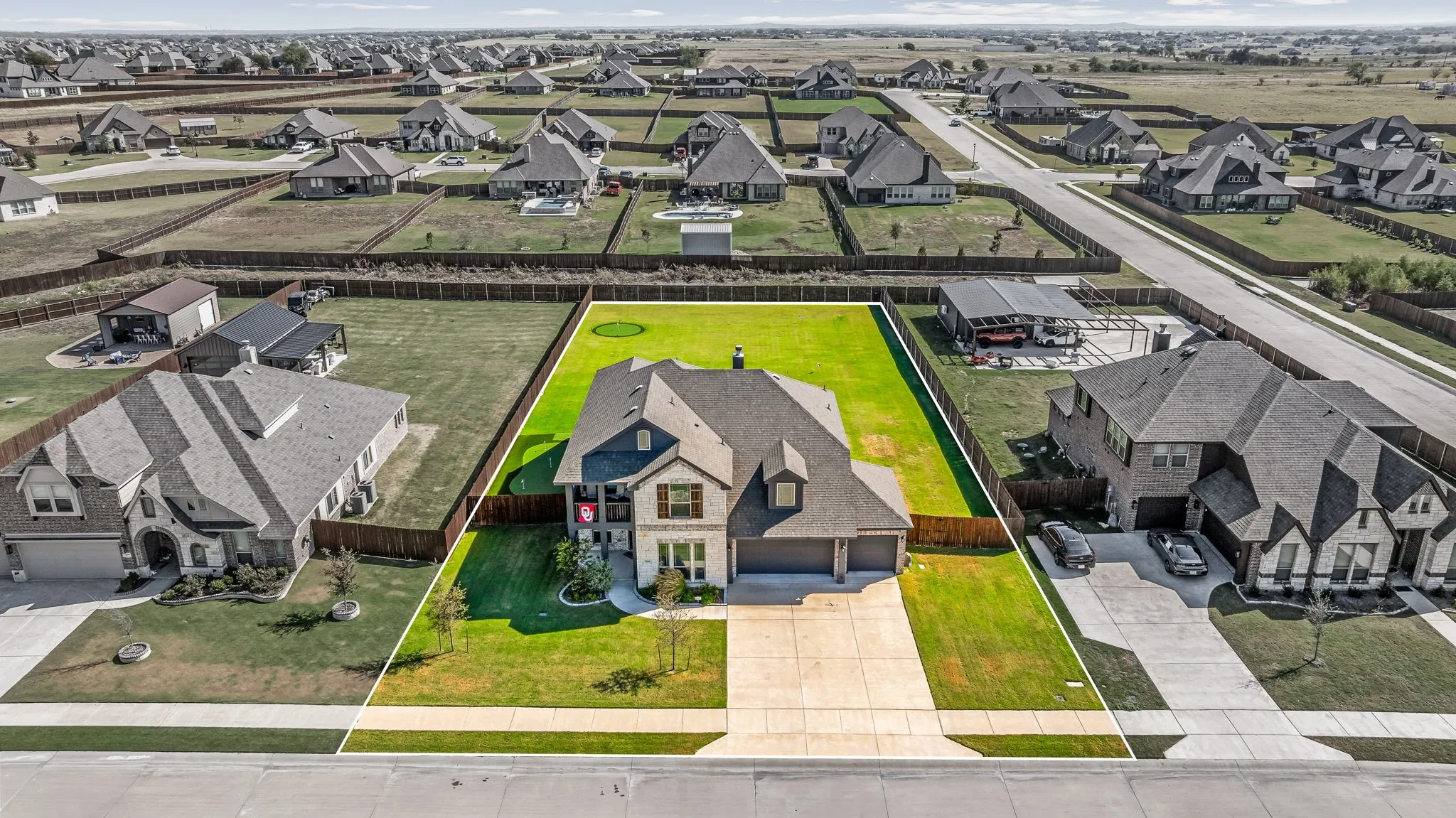 Single Family Residence For Sale in Johnson County , 12604 Eagles Bluff, Godley, Texas 76044, 4 Bedroom, 4 Bathroom, 3 Garage spaces, 3,441 Sqft, built in 2022, mls#21092405, Real Estate Agent in Godley, Homes For Sale in Johnson county, Homes For Sale in Godley, Realtor in Godley Texas, Real Estate Brokerage Independent Realty Texas, Luminita Cordes Realtor