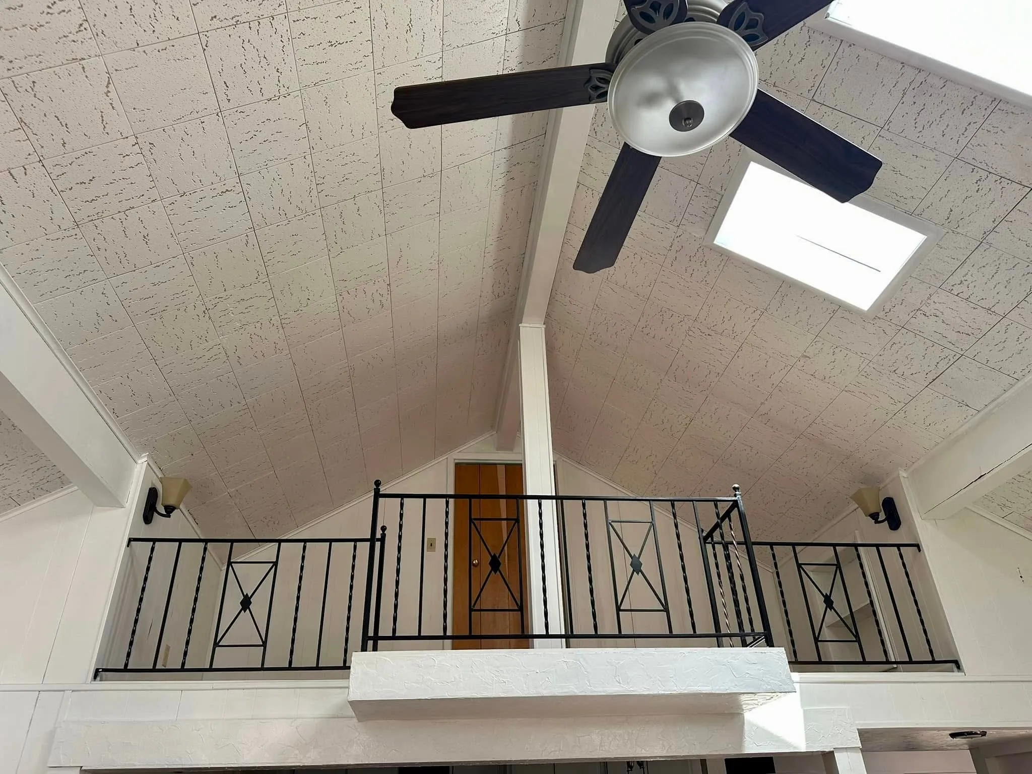 Single Family Residence For Sale in Hardeman County , 600 Mercer Street, Quanah, Texas 79252, 5 Bedroom, 3 Bathroom, 2 Garage spaces, 3,570 Sqft, built in 1902, mls#21093207, Real Estate Agent in Quanah, Homes For Sale in Hardeman county, Homes For Sale in Quanah, Realtor in Quanah Texas, Real Estate Brokerage Independent Realty Texas, Luminita Cordes Realtor