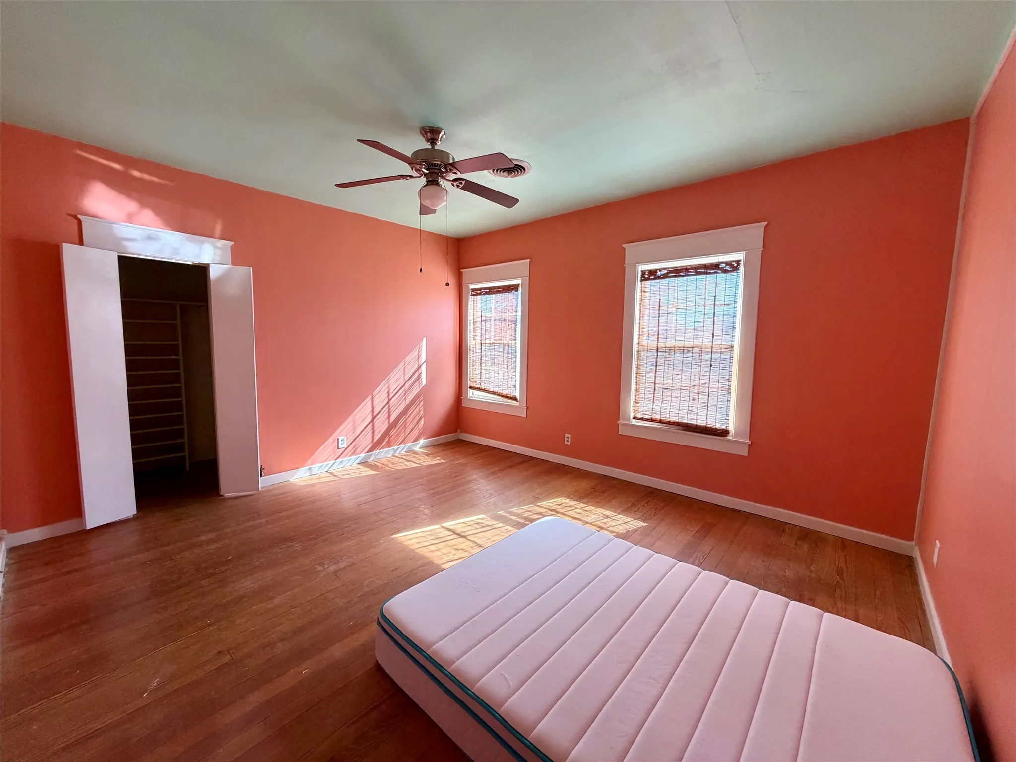 Single Family Residence For Sale in Hardeman County , 600 Mercer Street, Quanah, Texas 79252, 5 Bedroom, 3 Bathroom, 2 Garage spaces, 3,570 Sqft, built in 1902, mls#21093207, Real Estate Agent in Quanah, Homes For Sale in Hardeman county, Homes For Sale in Quanah, Realtor in Quanah Texas, Real Estate Brokerage Independent Realty Texas, Luminita Cordes Realtor