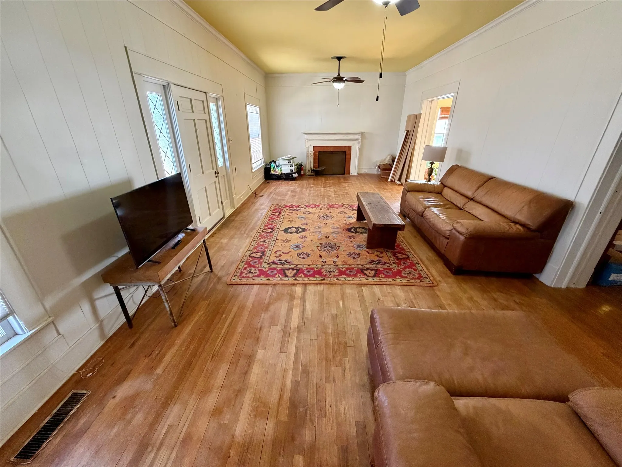 Single Family Residence For Sale in Hardeman County , 600 Mercer Street, Quanah, Texas 79252, 5 Bedroom, 3 Bathroom, 2 Garage spaces, 3,570 Sqft, built in 1902, mls#21093207, Real Estate Agent in Quanah, Homes For Sale in Hardeman county, Homes For Sale in Quanah, Realtor in Quanah Texas, Real Estate Brokerage Independent Realty Texas, Luminita Cordes Realtor