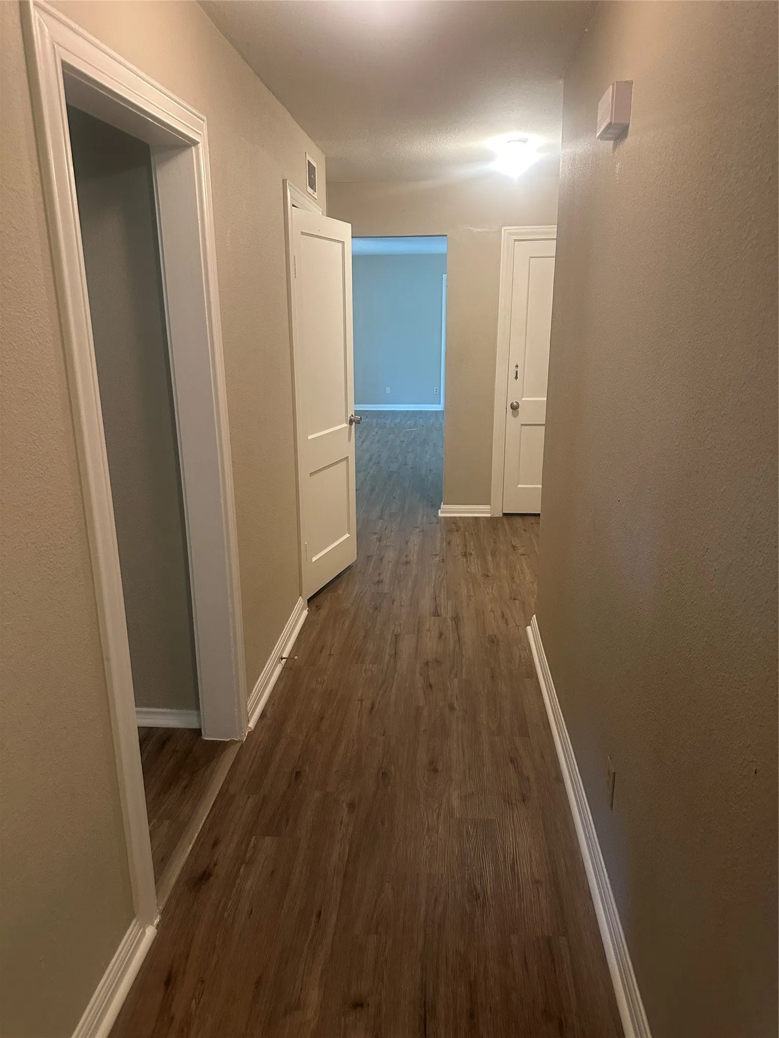 Single Family Residence For Rent in Montague County , 701 Hulme Street, Bowie, Texas 76230, 4 Bedroom, 2 Bathroom, 2 Garage spaces, 2,212 Sqft, built in 1950, mls#21093260, Real Estate Agent in Bowie, Homes For Rent in Montague county, Homes For Rent in Bowie, Realtor in Bowie Texas, Real Estate Brokerage Independent Realty Texas, Luminita Cordes Realtor