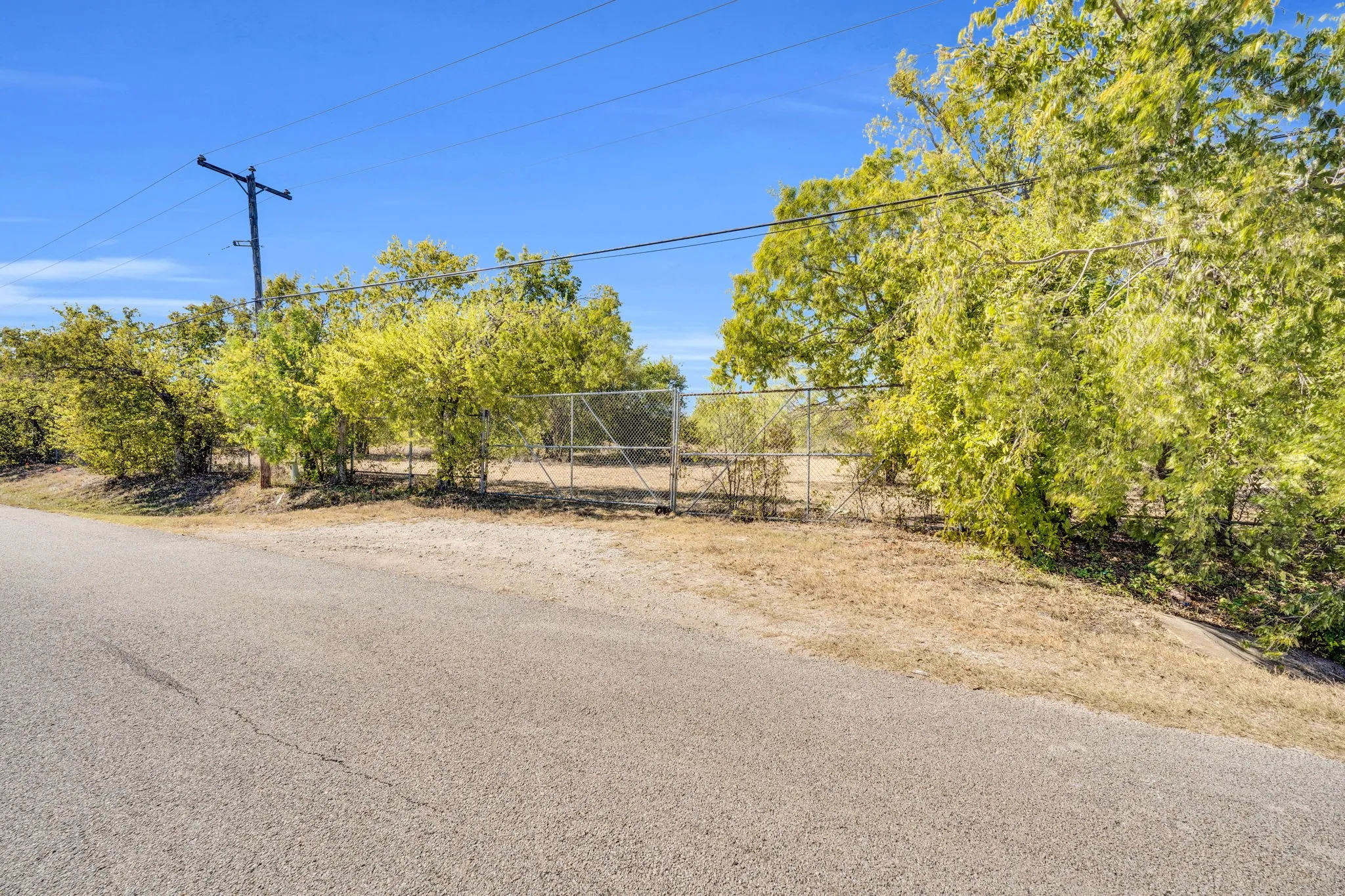 Unimproved Land For Sale in Tarrant County , 485 S Magnolia Street, Crowley, Texas 76036, 0, 0, Garage spaces, 0 Sqft, built in 0, Price $500,000, mls#21093274, Real Estate Agent in Crowley, Homes For Sale in Tarrant county, Homes For Sale in Crowley, Realtor in Crowley Texas, Real Estate Brokerage Independent Realty Texas, Luminita Cordes Realtor