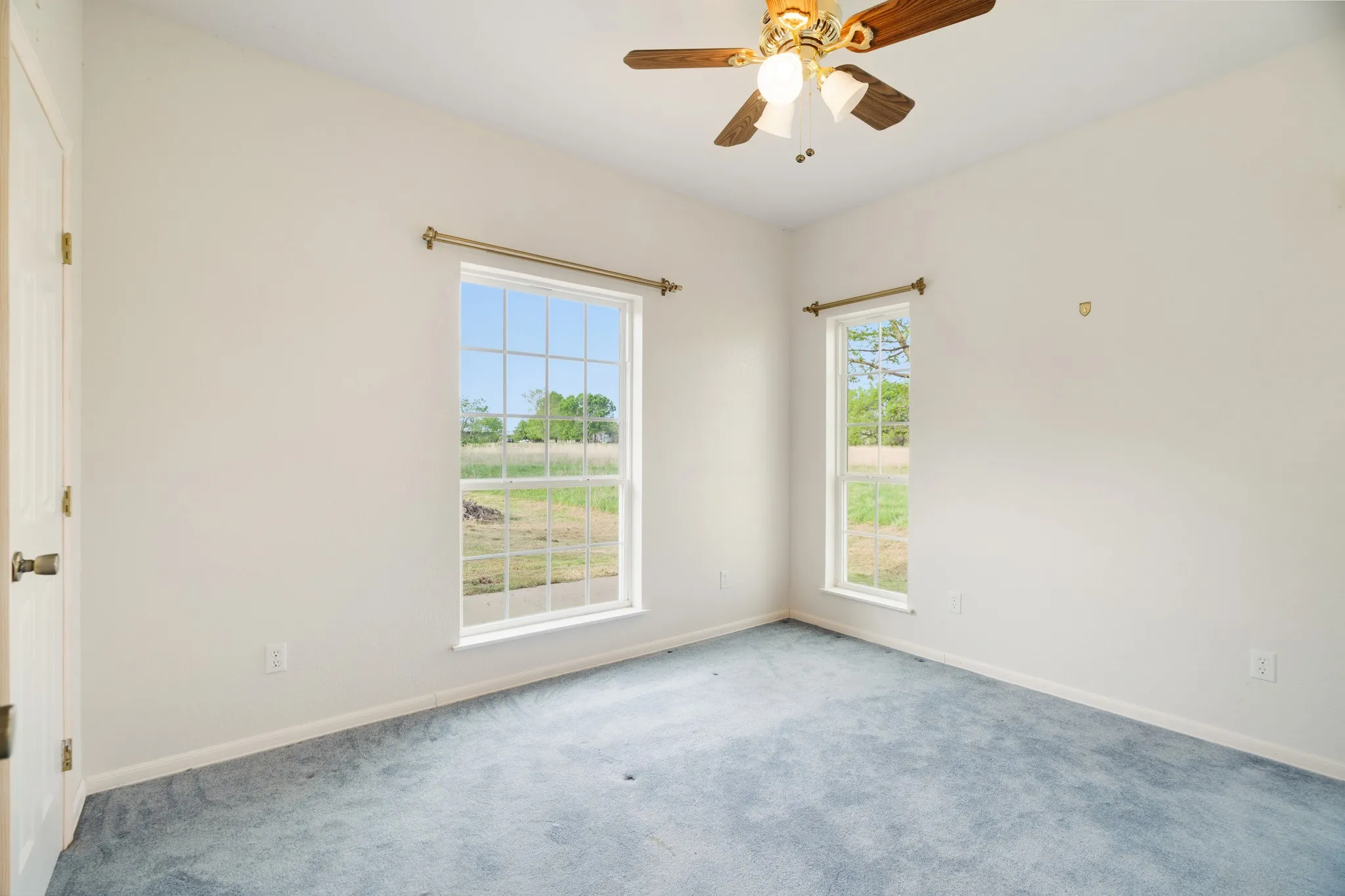 Farm For Sale in Hunt County , 6559 FM 2068, Commerce, Texas 75428, 3 Bedroom, 2 Bathroom, Garage spaces, 2,614 Sqft, built in 2007, mls#21093375, Real Estate Agent in Commerce, Homes For Sale in Hunt county, Homes For Sale in Commerce, Realtor in Commerce Texas, Real Estate Brokerage Independent Realty Texas, Luminita Cordes Realtor