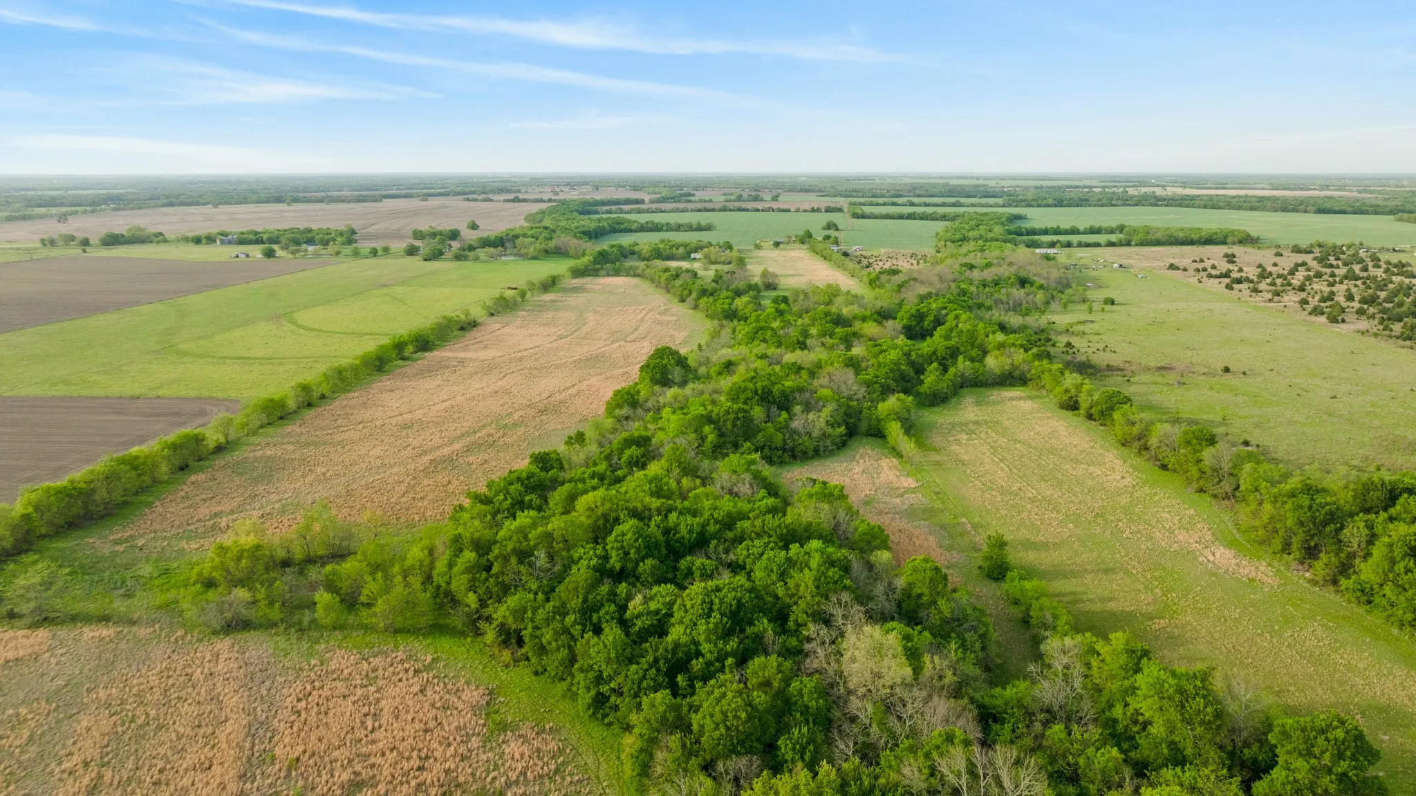 Farm For Sale in Hunt County , 6559 FM 2068, Commerce, Texas 75428, 3 Bedroom, 2 Bathroom, Garage spaces, 2,614 Sqft, built in 2007, mls#21093375, Real Estate Agent in Commerce, Homes For Sale in Hunt county, Homes For Sale in Commerce, Realtor in Commerce Texas, Real Estate Brokerage Independent Realty Texas, Luminita Cordes Realtor