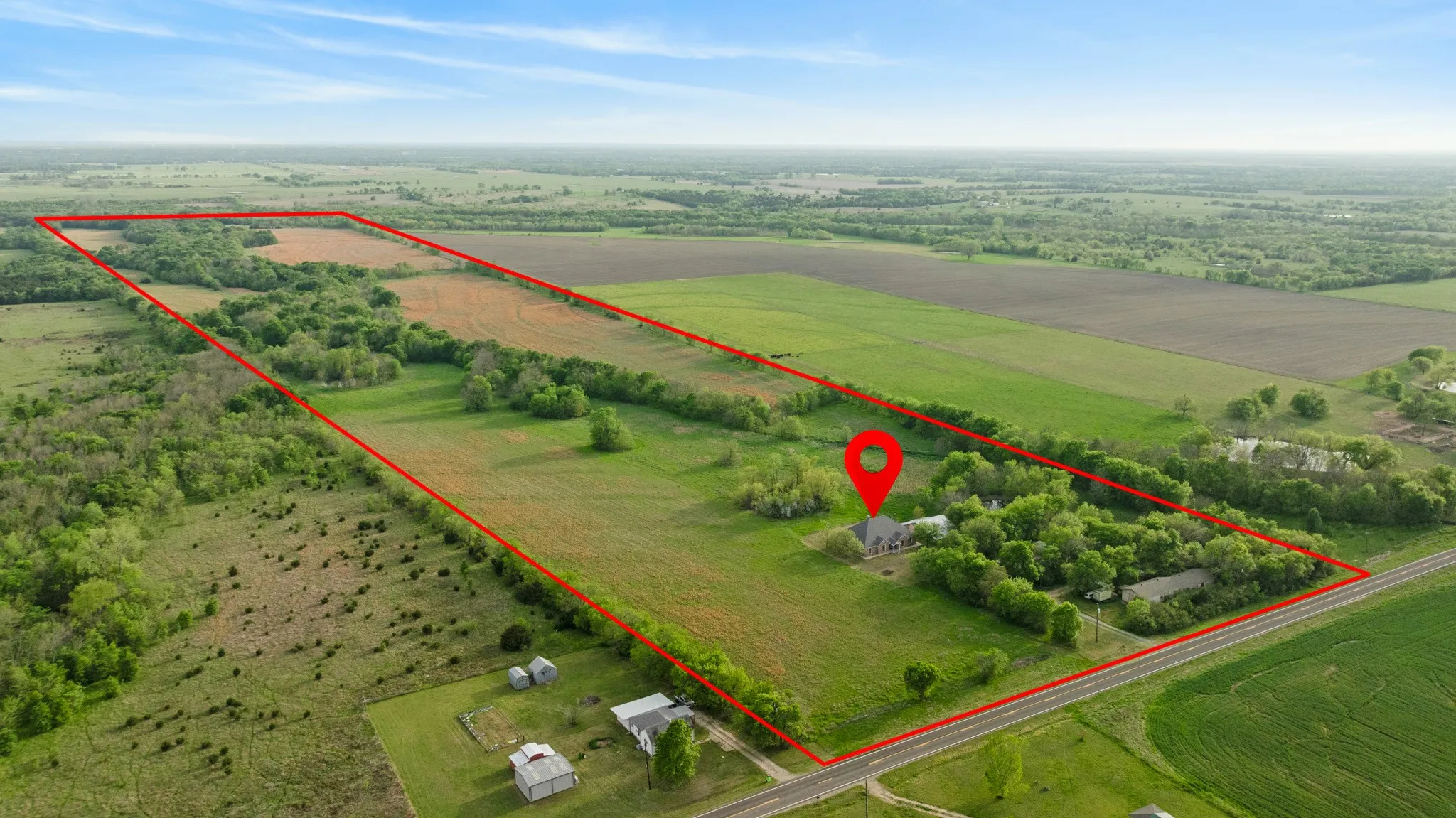 Farm For Sale in Hunt County , 6559 FM 2068, Commerce, Texas 75428, 3 Bedroom, 2 Bathroom, Garage spaces, 2,614 Sqft, built in 2007, mls#21093375, Real Estate Agent in Commerce, Homes For Sale in Hunt county, Homes For Sale in Commerce, Realtor in Commerce Texas, Real Estate Brokerage Independent Realty Texas, Luminita Cordes Realtor