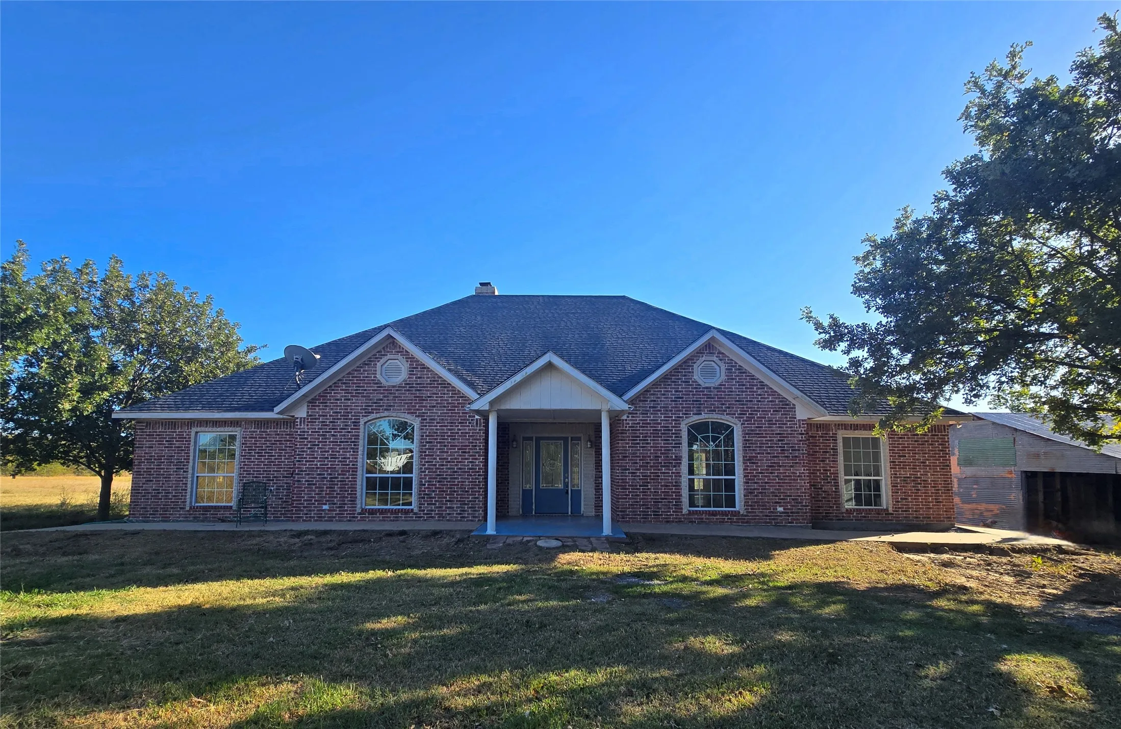 Farm For Sale in Hunt County , 6559 FM 2068, Commerce, Texas 75428, 3 Bedroom, 2 Bathroom, Garage spaces, 2,614 Sqft, built in 2007, mls#21093375, Real Estate Agent in Commerce, Homes For Sale in Hunt county, Homes For Sale in Commerce, Realtor in Commerce Texas, Real Estate Brokerage Independent Realty Texas, Luminita Cordes Realtor