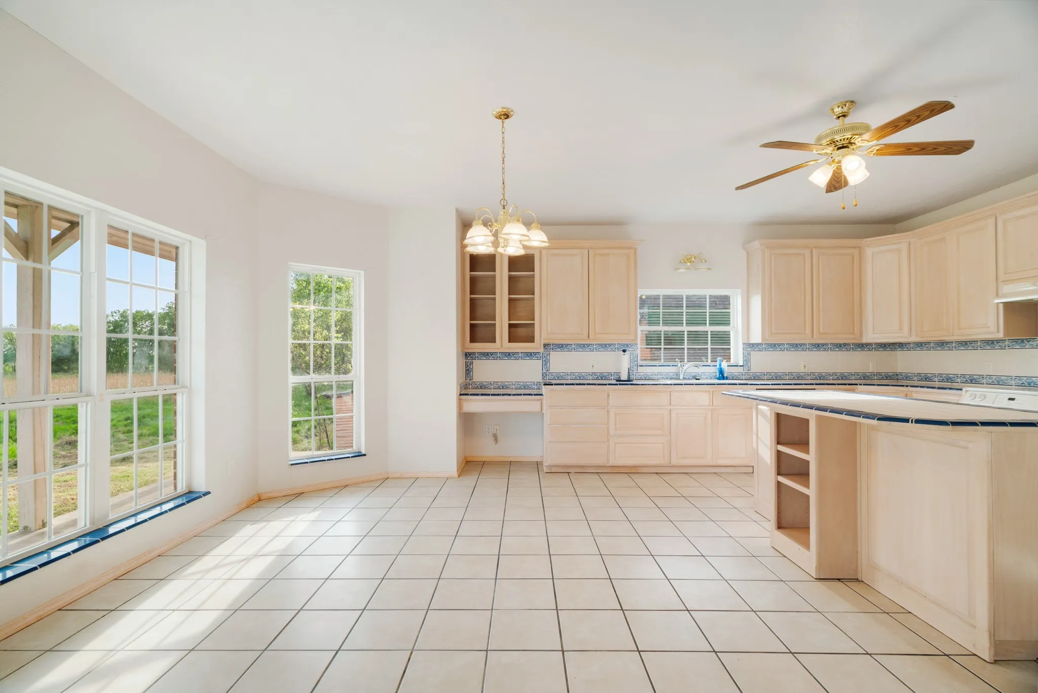 Farm For Sale in Hunt County , 6559 FM 2068, Commerce, Texas 75428, 3 Bedroom, 2 Bathroom, Garage spaces, 2,614 Sqft, built in 2007, mls#21093375, Real Estate Agent in Commerce, Homes For Sale in Hunt county, Homes For Sale in Commerce, Realtor in Commerce Texas, Real Estate Brokerage Independent Realty Texas, Luminita Cordes Realtor