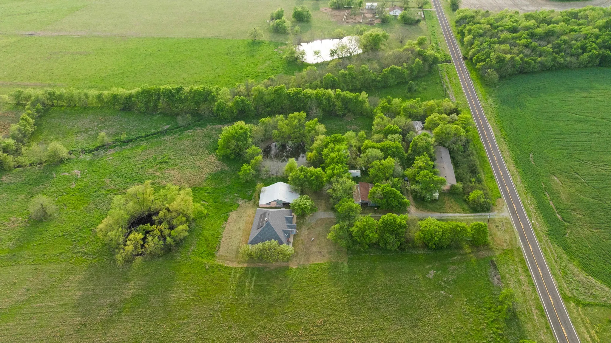 Farm For Sale in Hunt County , 6559 FM 2068, Commerce, Texas 75428, 3 Bedroom, 2 Bathroom, Garage spaces, 2,614 Sqft, built in 2007, mls#21093375, Real Estate Agent in Commerce, Homes For Sale in Hunt county, Homes For Sale in Commerce, Realtor in Commerce Texas, Real Estate Brokerage Independent Realty Texas, Luminita Cordes Realtor