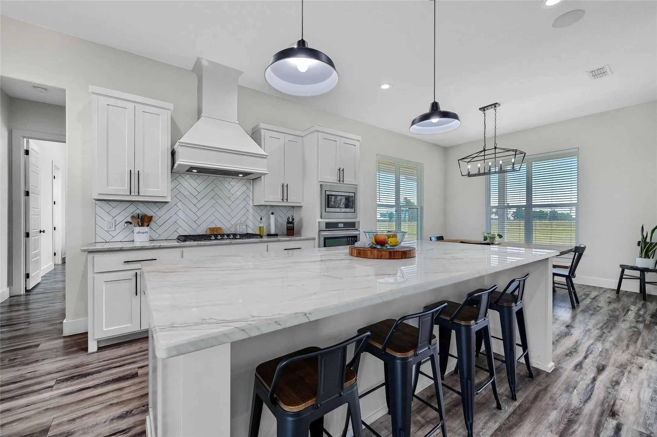 Single Family Residence For Sale in Grayson County , 1553 South Road, Whitesboro, Texas 76273, 3 Bedrooms, 3 Bathrooms, 2 Garage spaces, 2,129 Sqft, built in 2022, Price $620,000, mls#21092608, Real Estate Agent in Whitesboro, Homes For Sale in Grayson county, Homes For Sale in Whitesboro, Realtor in Whitesboro Texas, Real Estate Brokerage Independent Realty Texas, Luminita Cordes Realtor