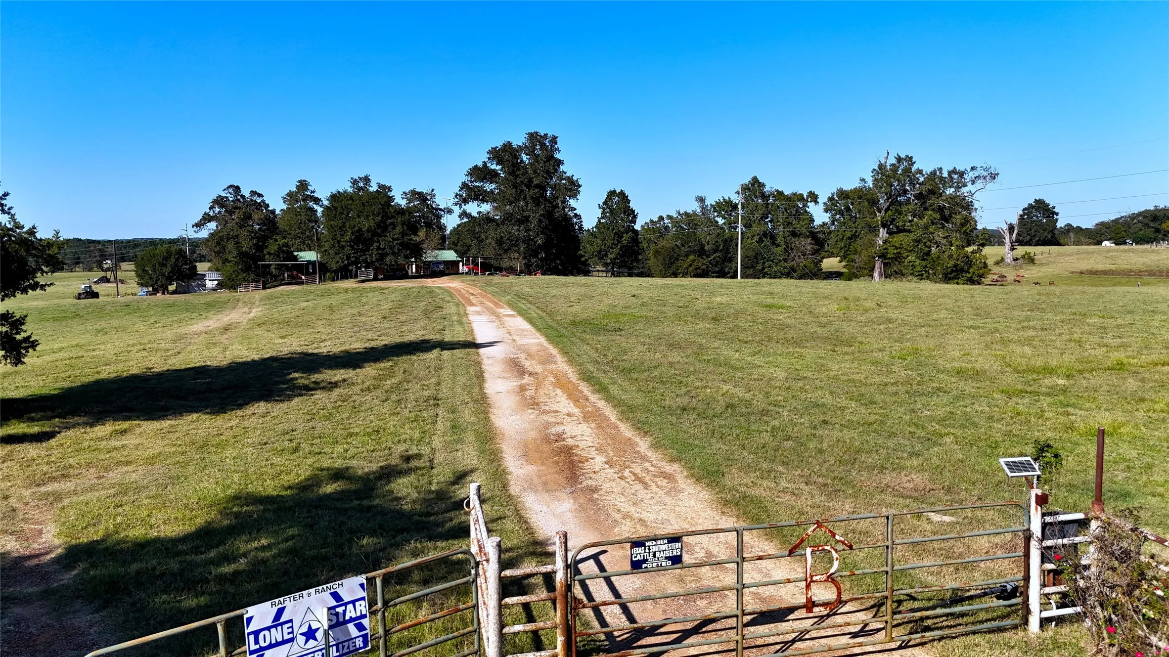 Ranch For Sale in Henderson County , 10769 County Road 3519, Murchison, Texas 75778, 0, 0, Garage spaces, 0 Sqft, built in 2003, Price $1,400,000, mls#21093658, Real Estate Agent in Murchison, Homes For Sale in Henderson county, Homes For Sale in Murchison, Realtor in Murchison Texas, Real Estate Brokerage Independent Realty Texas, Luminita Cordes Realtor