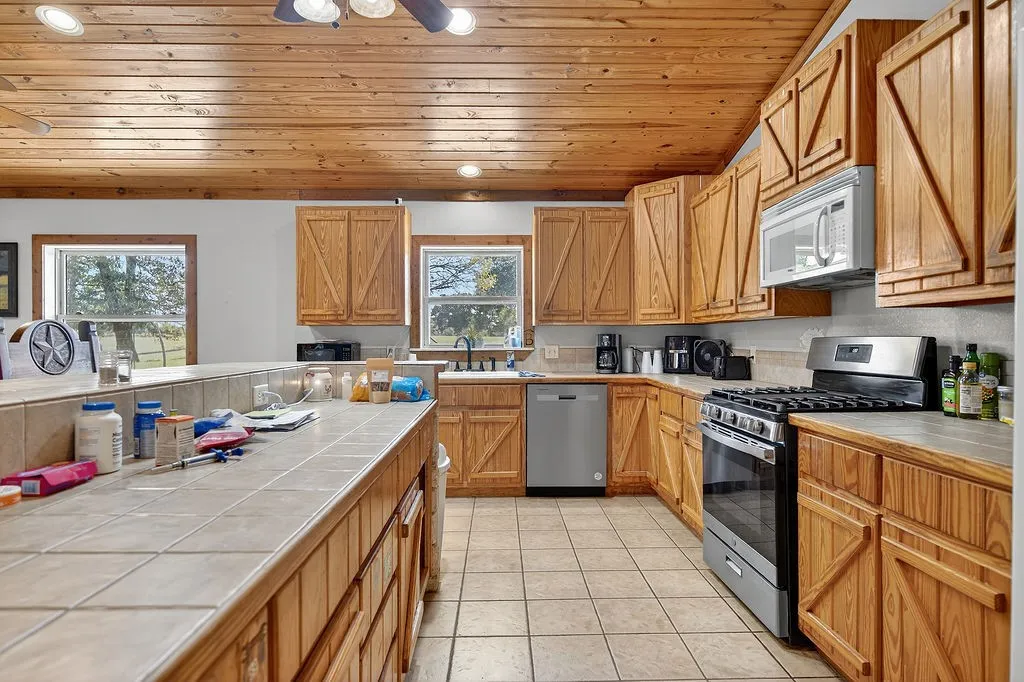 Ranch For Sale in Henderson County , 10769 County Road 3519, Murchison, Texas 75778, 0, 0, Garage spaces, 0 Sqft, built in 2003, Price $1,400,000, mls#21093658, Real Estate Agent in Murchison, Homes For Sale in Henderson county, Homes For Sale in Murchison, Realtor in Murchison Texas, Real Estate Brokerage Independent Realty Texas, Luminita Cordes Realtor