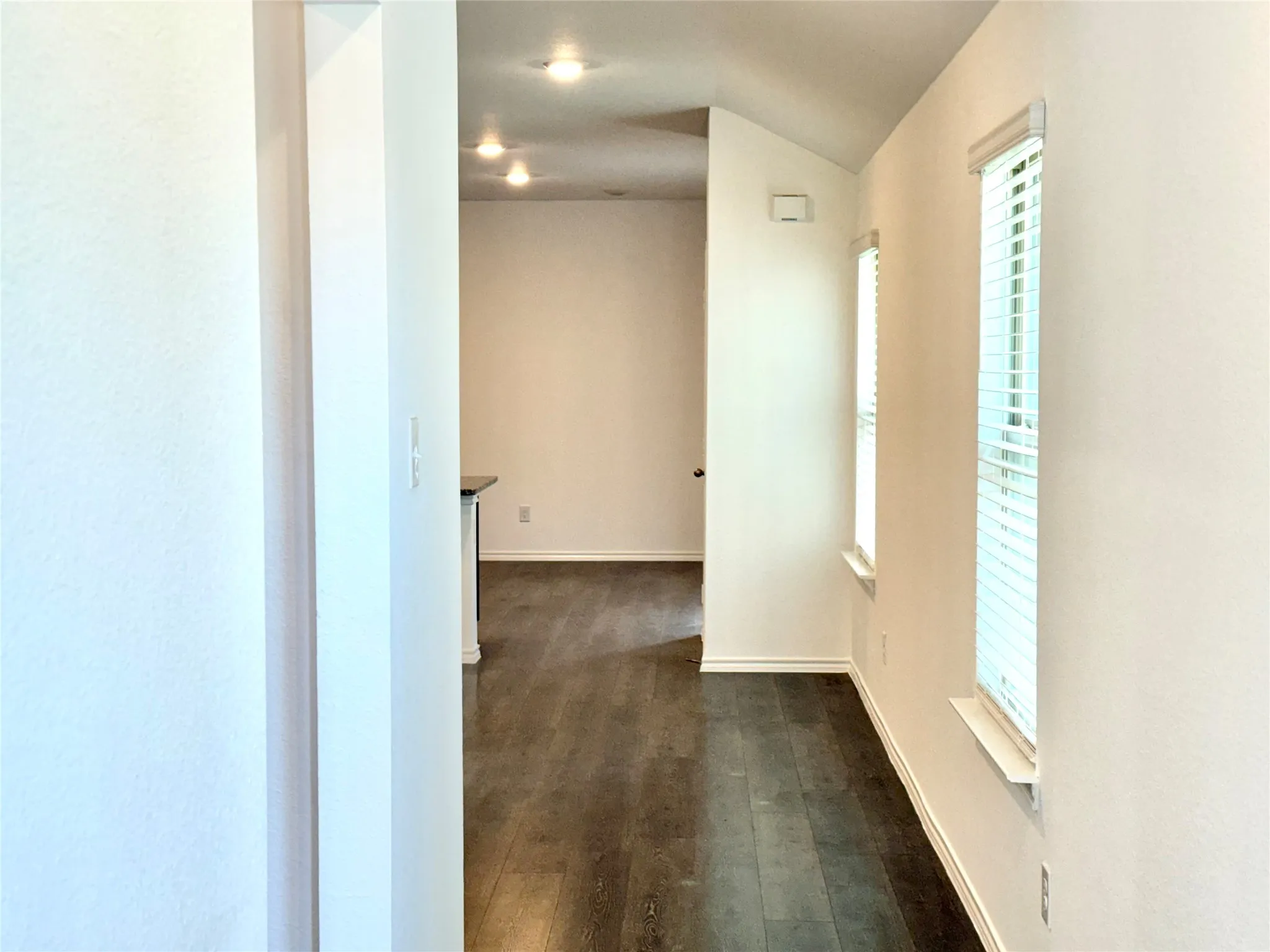 Single Family Residence For Sale in Kaufman County , 1018 Old Oaks Drive, Forney, Texas 75126, 3 Bedroom, 2 Bathroom, 2 Garage spaces, 1,510 Sqft, built in 2021, Preowned, mls#21094230, Real Estate Agent in Forney, Homes For Sale in Kaufman county, Homes For Sale in Forney, Realtor in Forney Texas, Real Estate Brokerage Independent Realty Texas, Luminita Cordes Realtor