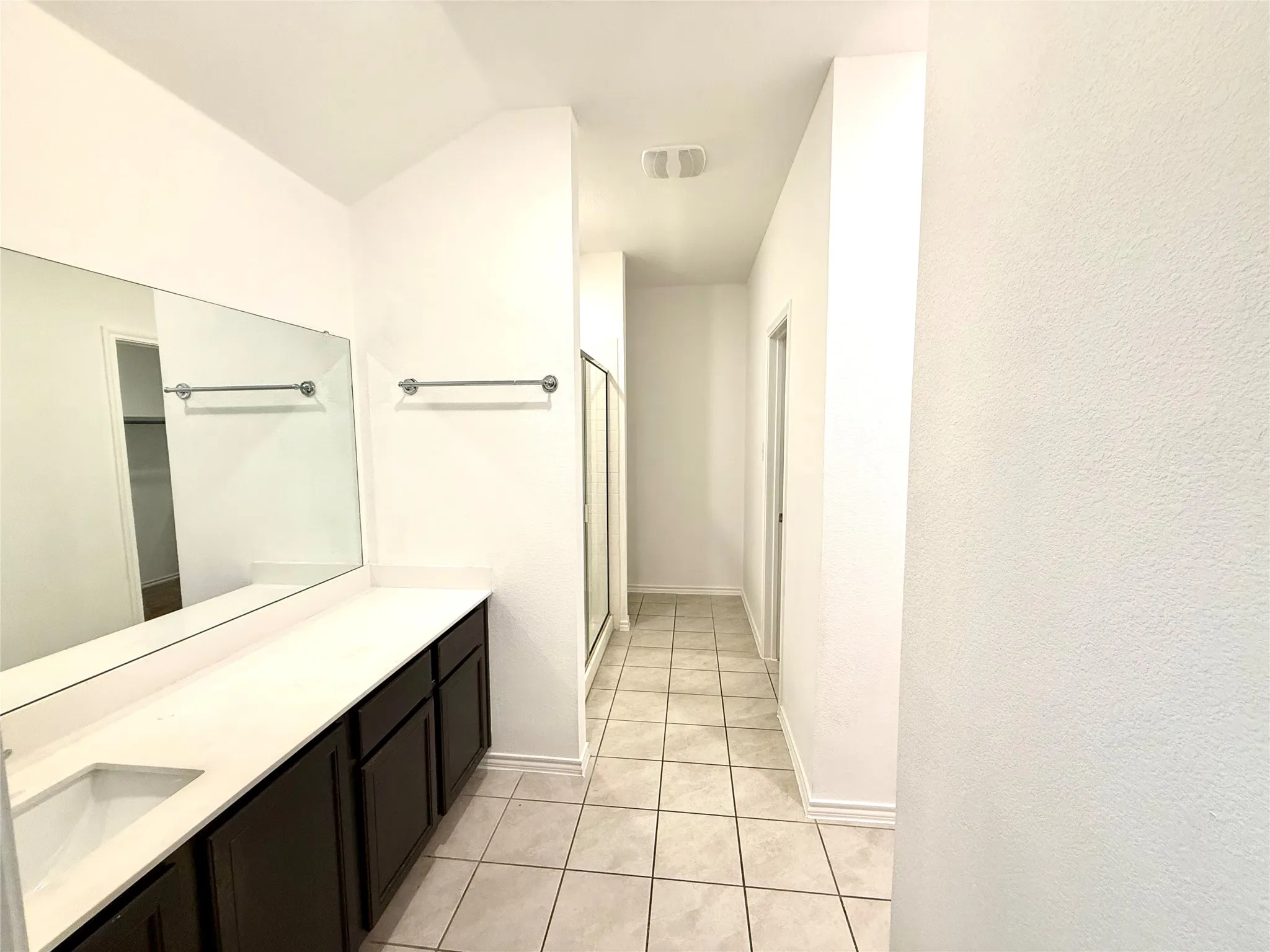 Single Family Residence For Sale in Kaufman County , 1018 Old Oaks Drive, Forney, Texas 75126, 3 Bedroom, 2 Bathroom, 2 Garage spaces, 1,510 Sqft, built in 2021, Preowned, mls#21094230, Real Estate Agent in Forney, Homes For Sale in Kaufman county, Homes For Sale in Forney, Realtor in Forney Texas, Real Estate Brokerage Independent Realty Texas, Luminita Cordes Realtor