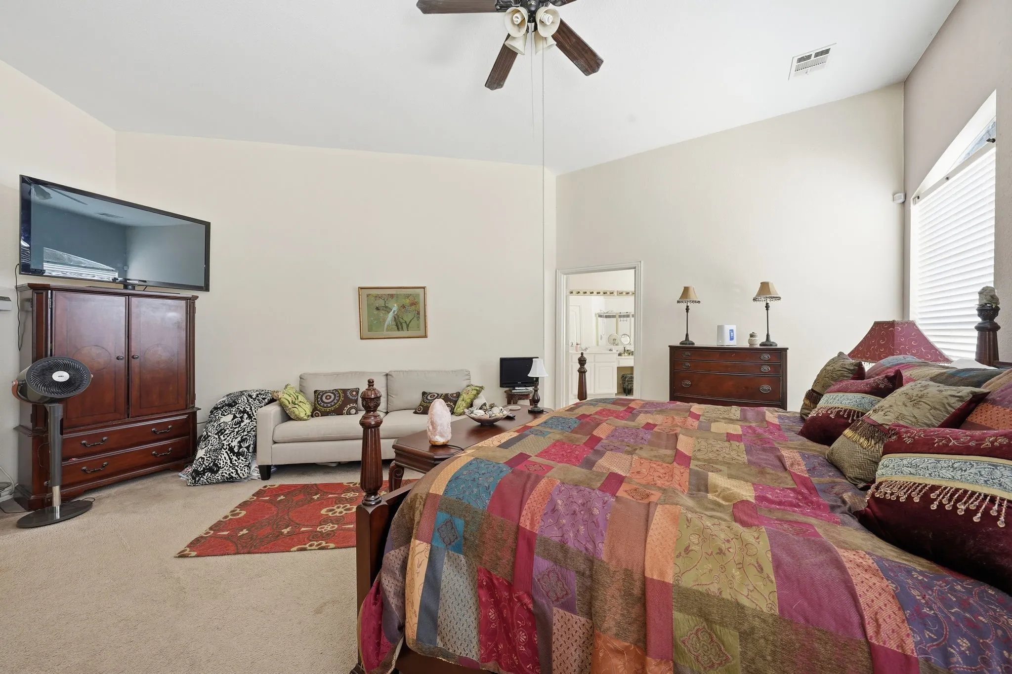 Single Family Residence For Sale in Tarrant County , 5010 Coventry Lane, Arlington, Texas 76017, 5 Bedrooms, 5 Bathrooms, 3 Garage spaces, 3,694 Sqft, built in 1999, Preowned, Price $473,900, mls#21092929, Real Estate Agent in Arlington, Homes For Sale in Tarrant county, Homes For Sale in Arlington, Realtor in Arlington Texas, Real Estate Brokerage Independent Realty Texas, Luminita Cordes Realtor