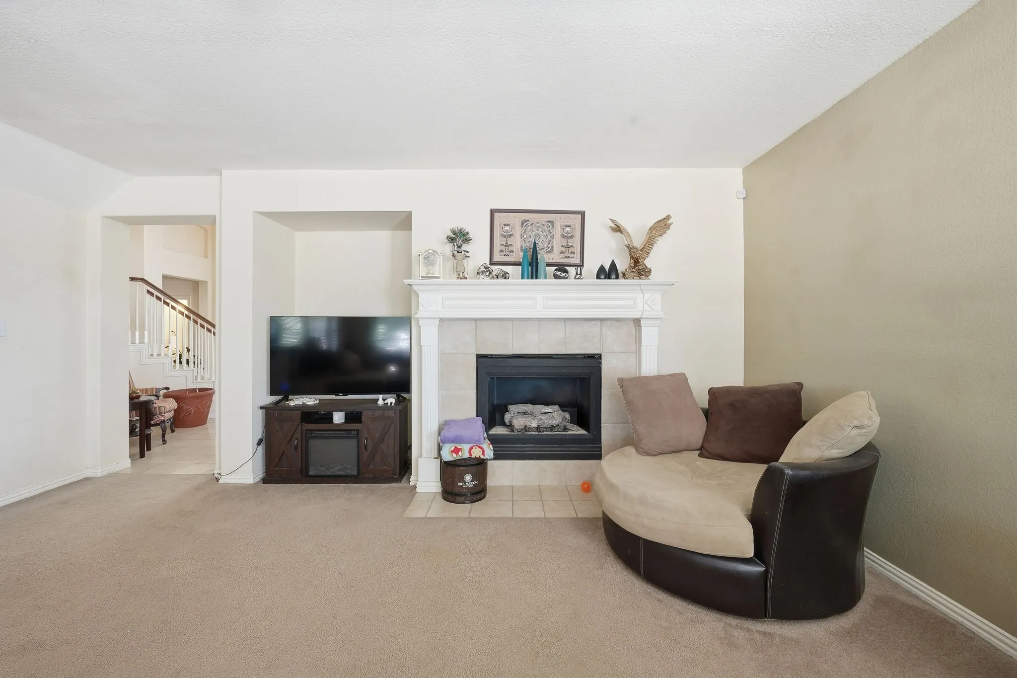 Single Family Residence For Sale in Tarrant County , 5010 Coventry Lane, Arlington, Texas 76017, 5 Bedrooms, 5 Bathrooms, 3 Garage spaces, 3,694 Sqft, built in 1999, Preowned, Price $473,900, mls#21092929, Real Estate Agent in Arlington, Homes For Sale in Tarrant county, Homes For Sale in Arlington, Realtor in Arlington Texas, Real Estate Brokerage Independent Realty Texas, Luminita Cordes Realtor