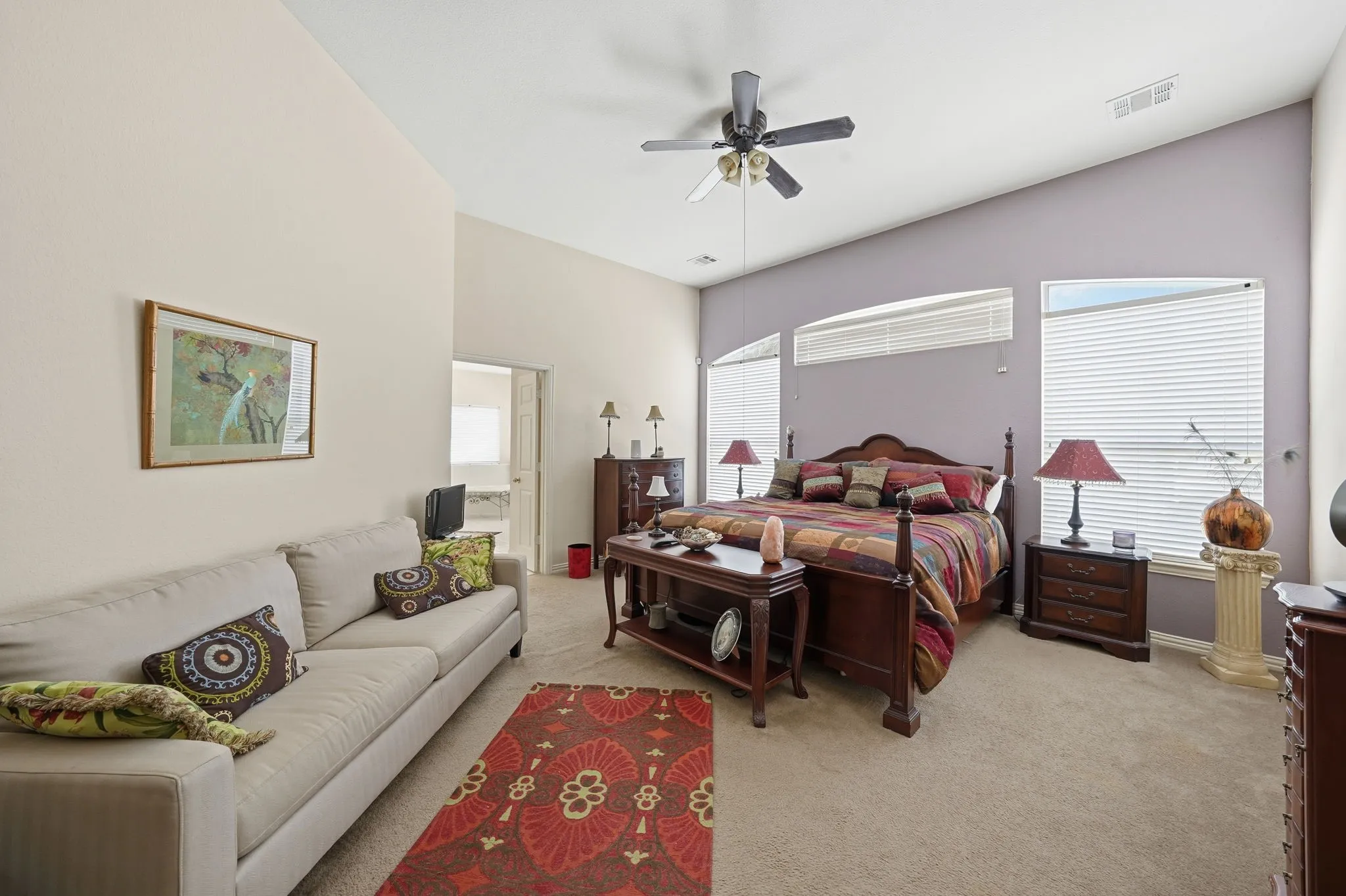 Single Family Residence For Sale in Tarrant County , 5010 Coventry Lane, Arlington, Texas 76017, 5 Bedrooms, 5 Bathrooms, 3 Garage spaces, 3,694 Sqft, built in 1999, Preowned, Price $473,900, mls#21092929, Real Estate Agent in Arlington, Homes For Sale in Tarrant county, Homes For Sale in Arlington, Realtor in Arlington Texas, Real Estate Brokerage Independent Realty Texas, Luminita Cordes Realtor