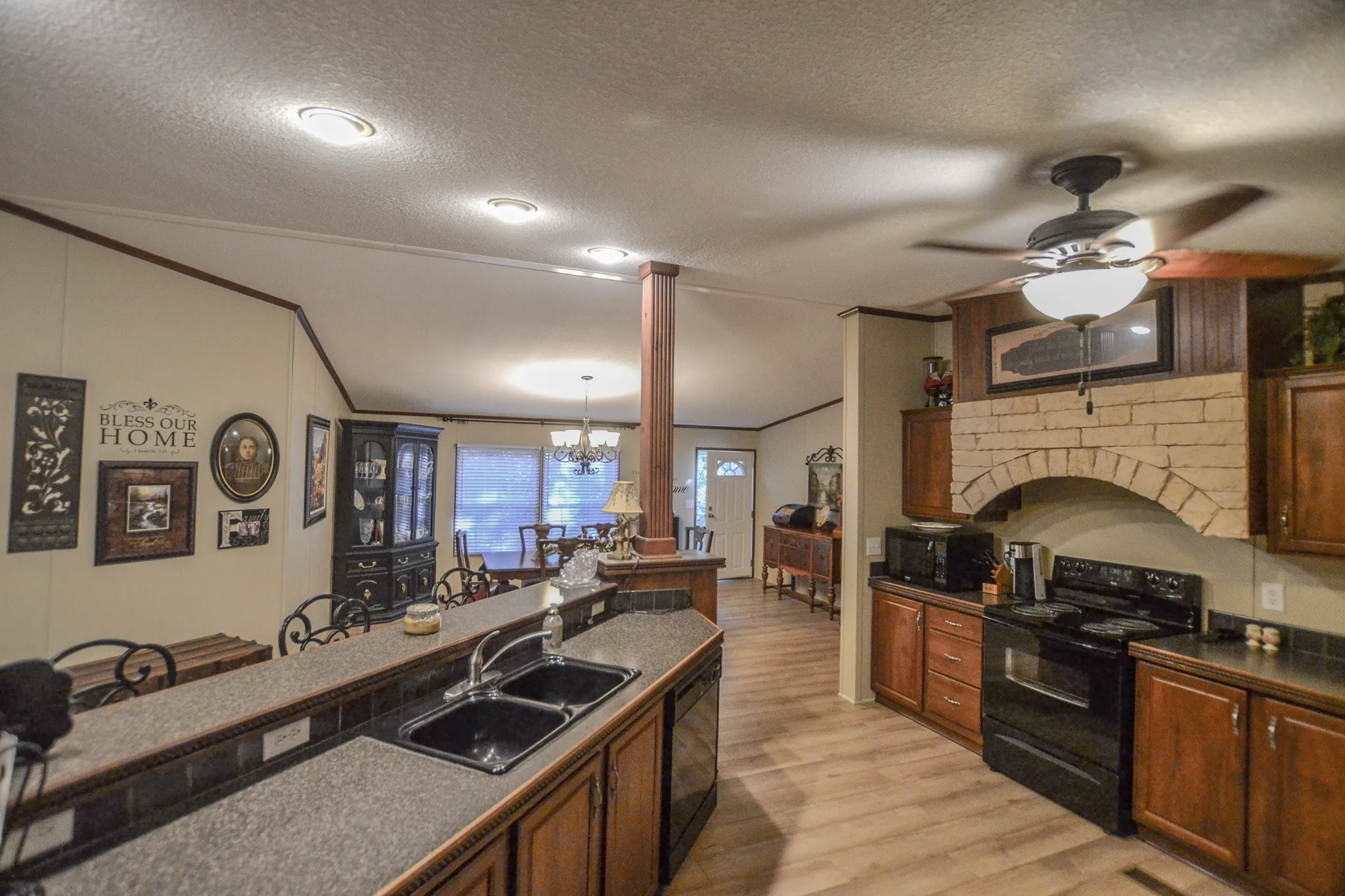 Mobile Home For Sale in Henderson County , 0 COUNTY ROAD 3409, Chandler, Texas 75758, 4 Bedrooms, 2 Bathrooms, Garage spaces, 2,250 Sqft, built in 2012, Price $699,400, mls#21094701, Real Estate Agent in Chandler, Homes For Sale in Henderson county, Homes For Sale in Chandler, Realtor in Chandler Texas, Real Estate Brokerage Independent Realty Texas, Luminita Cordes Realtor