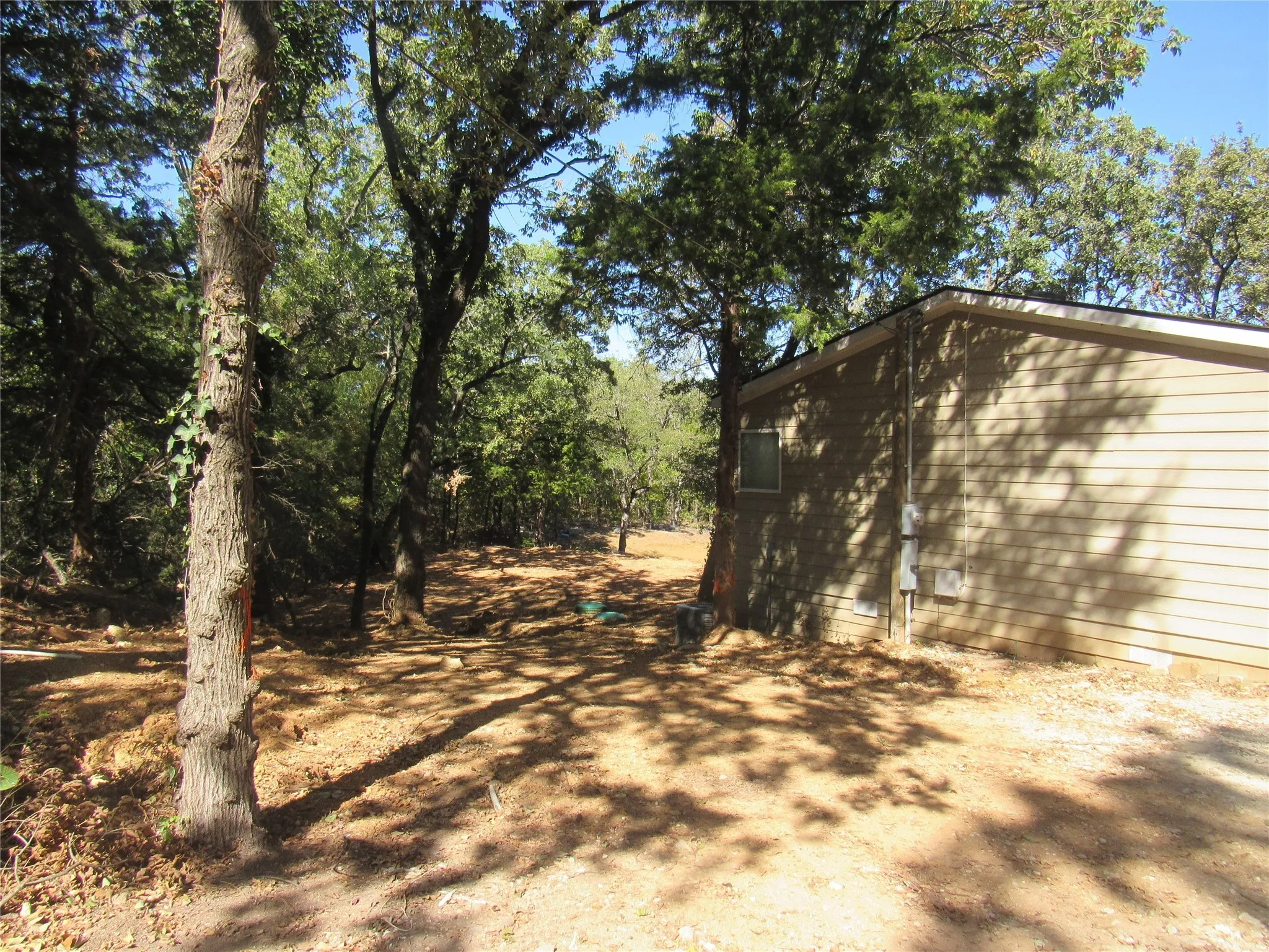 Manufactured Home For Sale in Grayson County , 40 Cleveland Avenue, Pottsboro, Texas 75076, 3 Bedroom, 2 Bathroom, Garage spaces, 1,344 Sqft, built in 2007, mls#21094130, Real Estate Agent in Pottsboro, Homes For Sale in Grayson county, Homes For Sale in Pottsboro, Realtor in Pottsboro Texas, Real Estate Brokerage Independent Realty Texas, Luminita Cordes Realtor