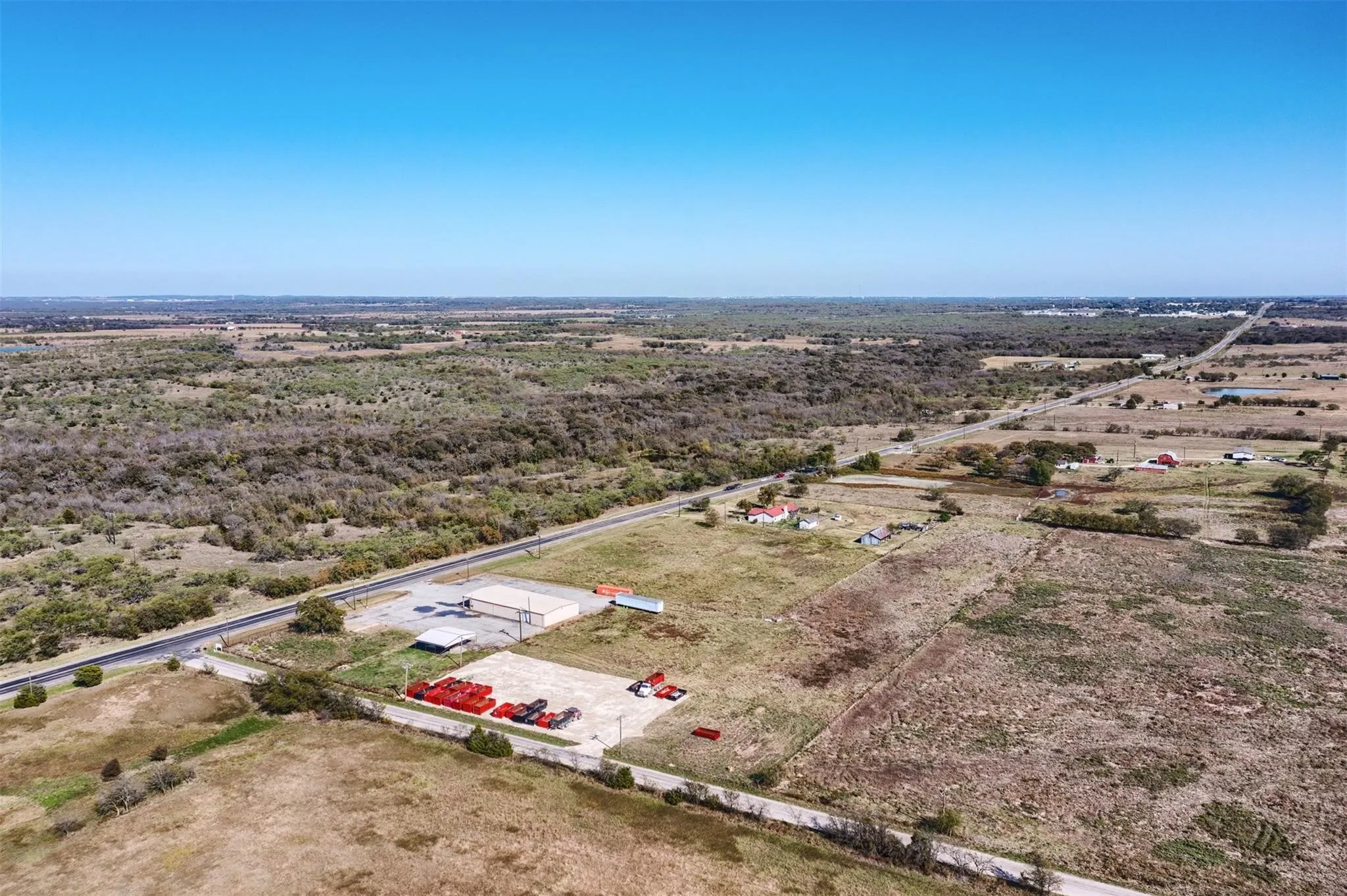 Industrial For Rent in Grayson County , 20110 W Hwy 56, Sherman, Texas 75092, 0, 0, Garage spaces, 0 Sqft, built in 2000, Preowned, Price $4,500, mls#21094771, Real Estate Agent in Sherman, Homes For Rent in Grayson county, Homes For Rent in Sherman, Realtor in Sherman Texas, Real Estate Brokerage Independent Realty Texas, Luminita Cordes Realtor