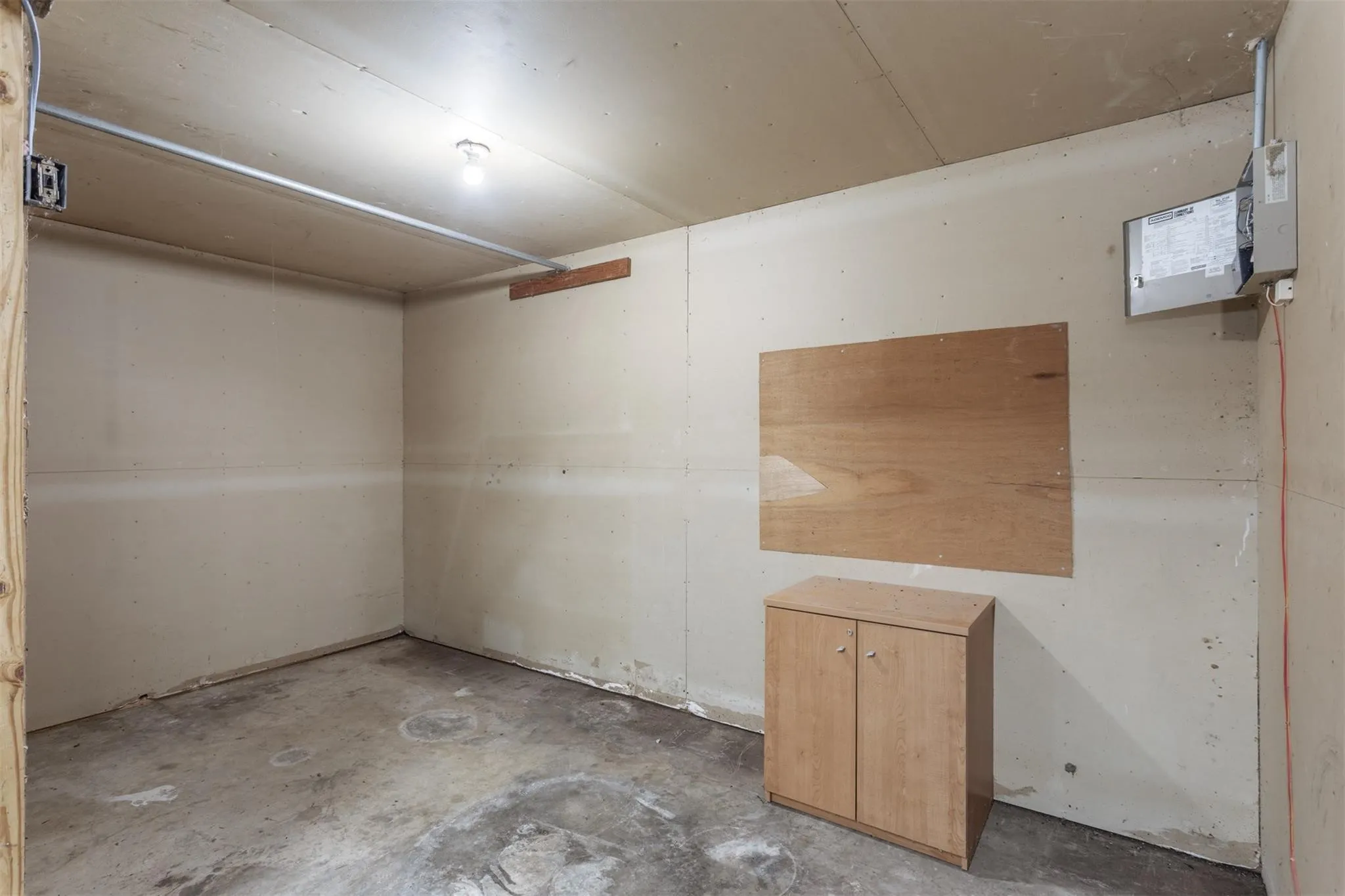 Industrial For Rent in Grayson County , 20110 W Hwy 56, Sherman, Texas 75092, 0, 0, Garage spaces, 0 Sqft, built in 2000, Preowned, Price $4,500, mls#21094771, Real Estate Agent in Sherman, Homes For Rent in Grayson county, Homes For Rent in Sherman, Realtor in Sherman Texas, Real Estate Brokerage Independent Realty Texas, Luminita Cordes Realtor