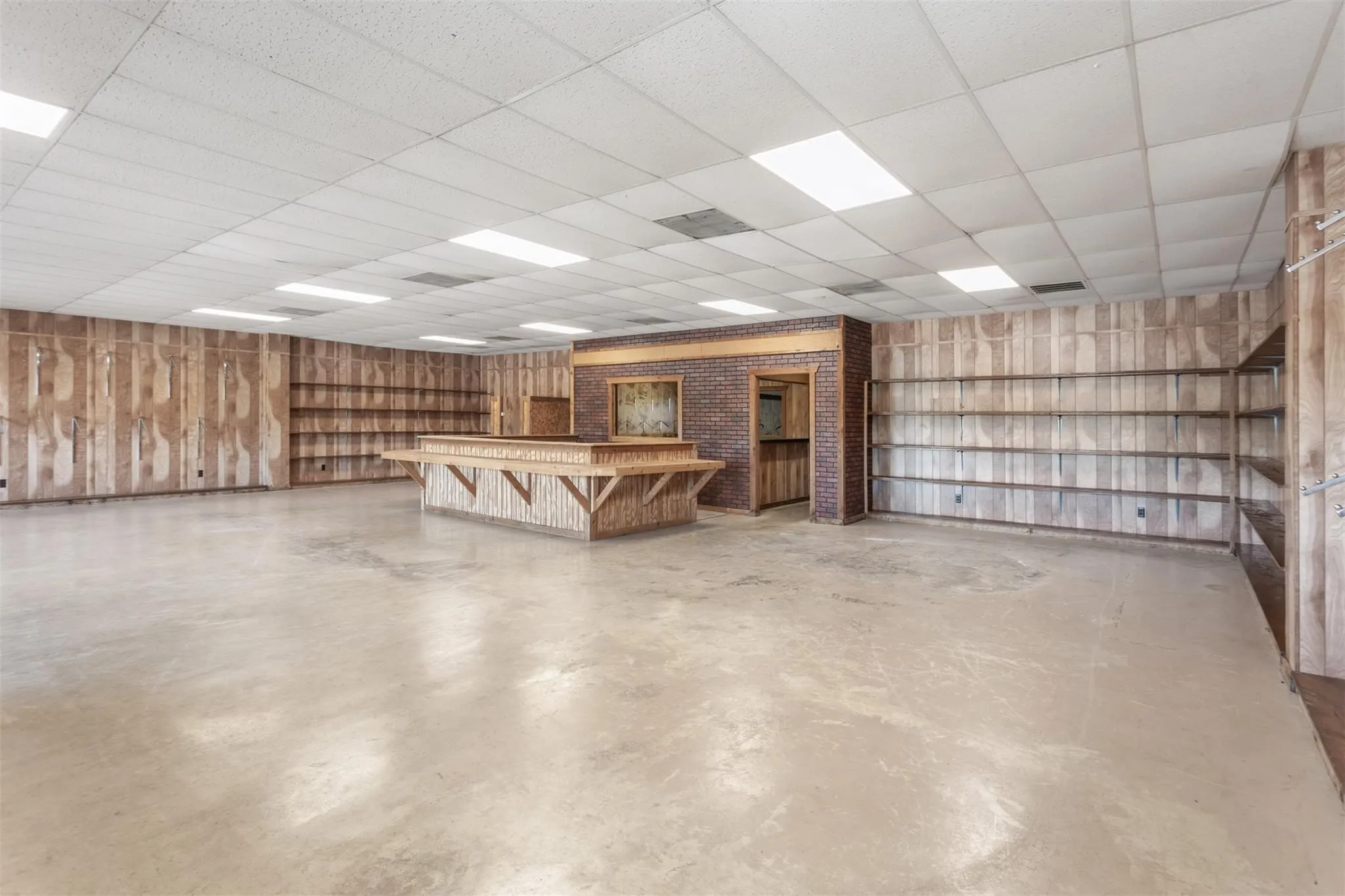 Industrial For Rent in Grayson County , 20110 W Hwy 56, Sherman, Texas 75092, 0, 0, Garage spaces, 0 Sqft, built in 2000, Preowned, Price $4,500, mls#21094771, Real Estate Agent in Sherman, Homes For Rent in Grayson county, Homes For Rent in Sherman, Realtor in Sherman Texas, Real Estate Brokerage Independent Realty Texas, Luminita Cordes Realtor