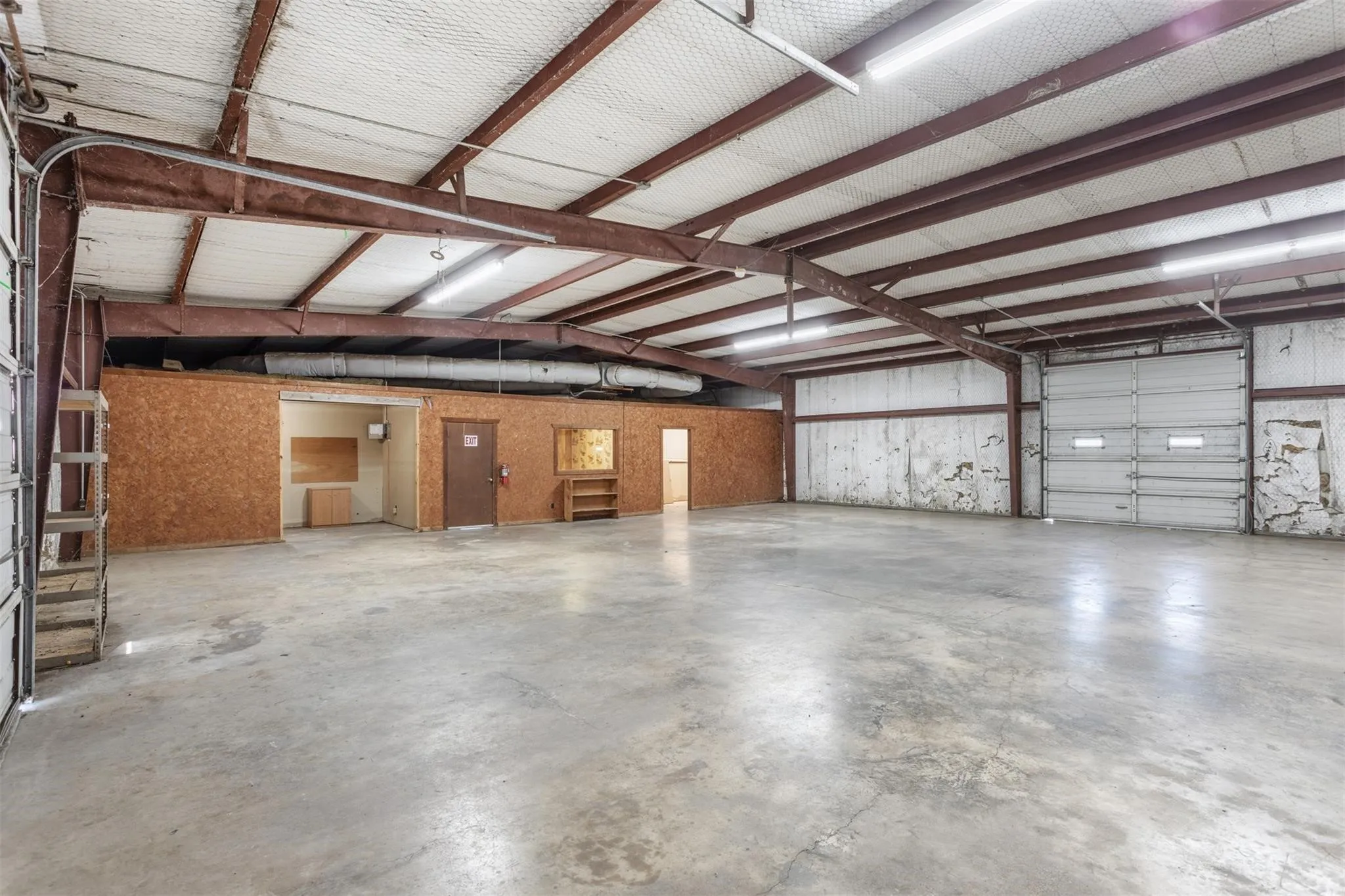 Industrial For Rent in Grayson County , 20110 W Hwy 56, Sherman, Texas 75092, 0, 0, Garage spaces, 0 Sqft, built in 2000, Preowned, Price $4,500, mls#21094771, Real Estate Agent in Sherman, Homes For Rent in Grayson county, Homes For Rent in Sherman, Realtor in Sherman Texas, Real Estate Brokerage Independent Realty Texas, Luminita Cordes Realtor