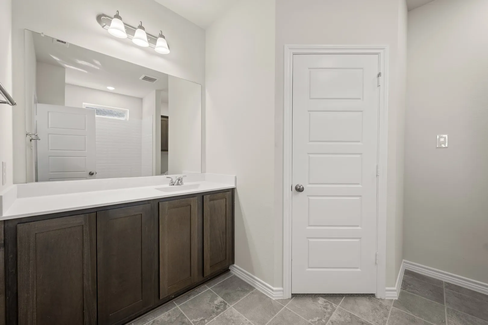 509-511 Mockingbird- Primary SUite-3