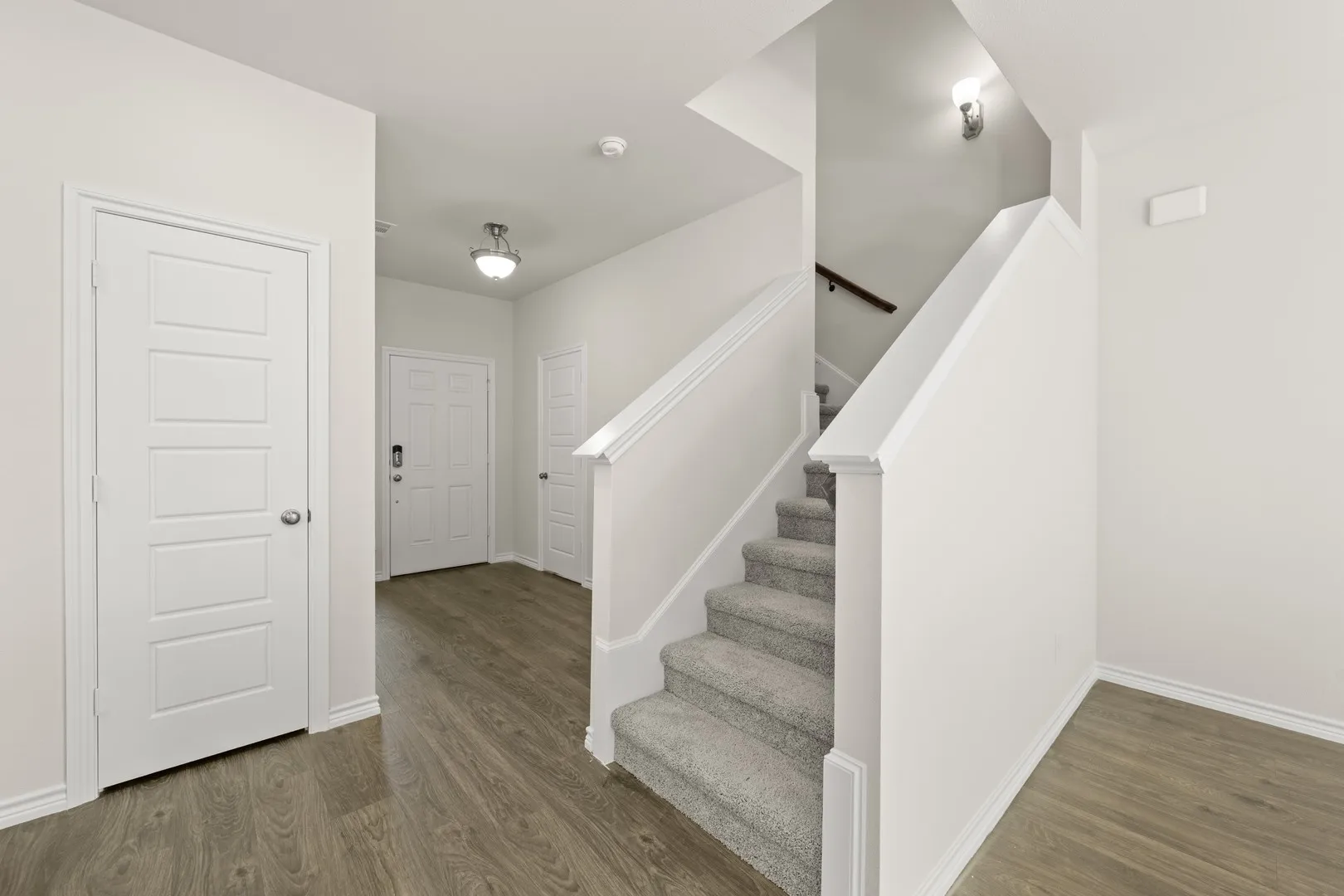 509-511 Mockingbird- Entry-1