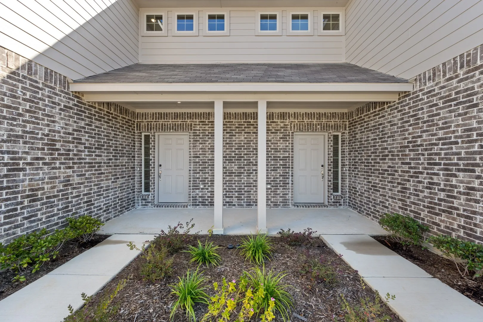 509-511 Mockingbird- Front-3