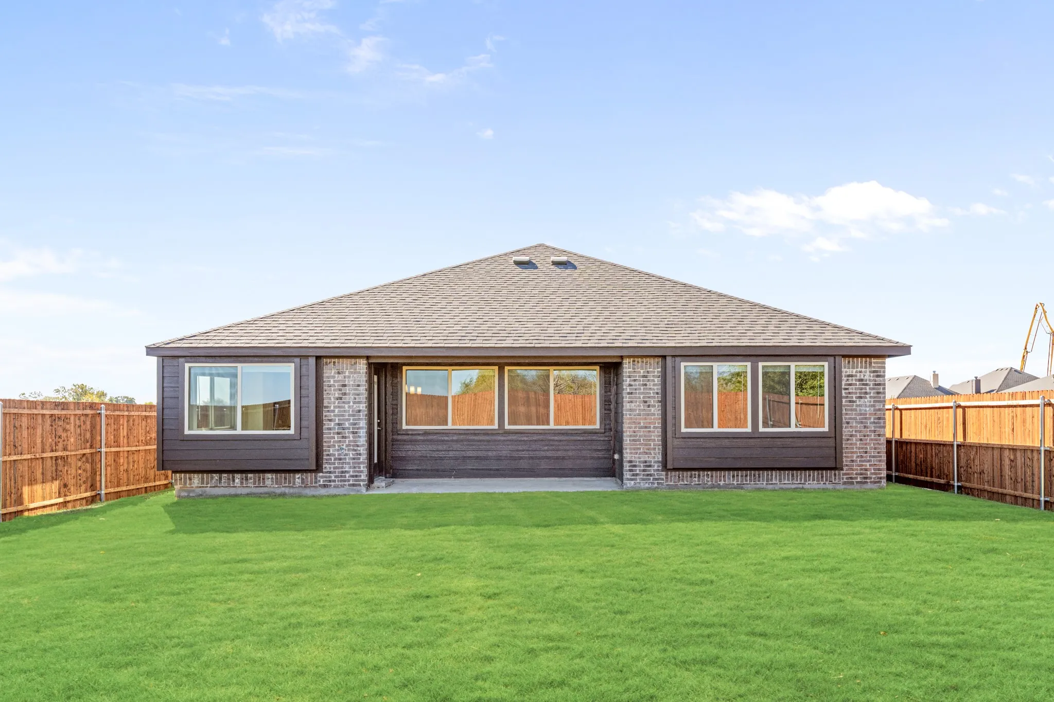 Single Family Residence For Sale in Kaufman County , 3666 Jordan Way, Kaufman, Texas 75142, 3 Bedroom, 2 Bathroom, 2 Garage spaces, 1,683 Sqft, built in 2025, New Construction - Complete, mls#21094906, Real Estate Agent in Kaufman, Homes For Sale in Kaufman county, Homes For Sale in Kaufman, Realtor in Kaufman Texas, Real Estate Brokerage Independent Realty Texas, Luminita Cordes Realtor